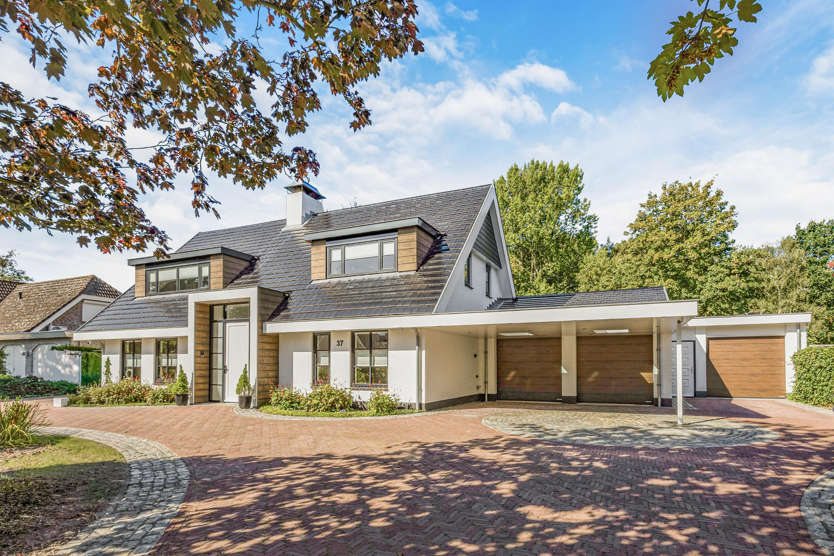 Vrijstaande woning te koop: Sportveldweg 37, Nieuw-Vennep