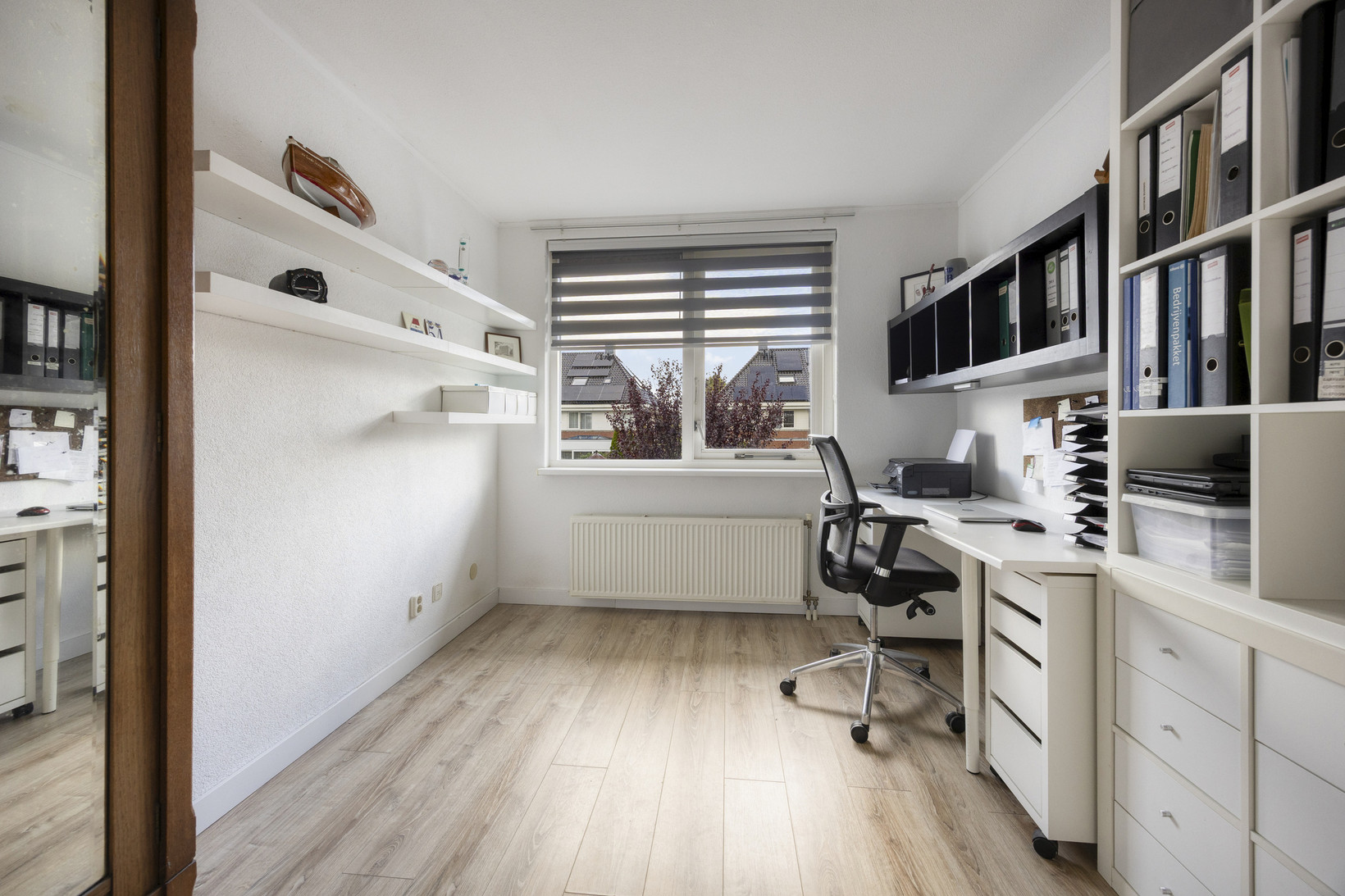 Tussenwoning te koop: Bachlaan 54, Nieuw-Vennep