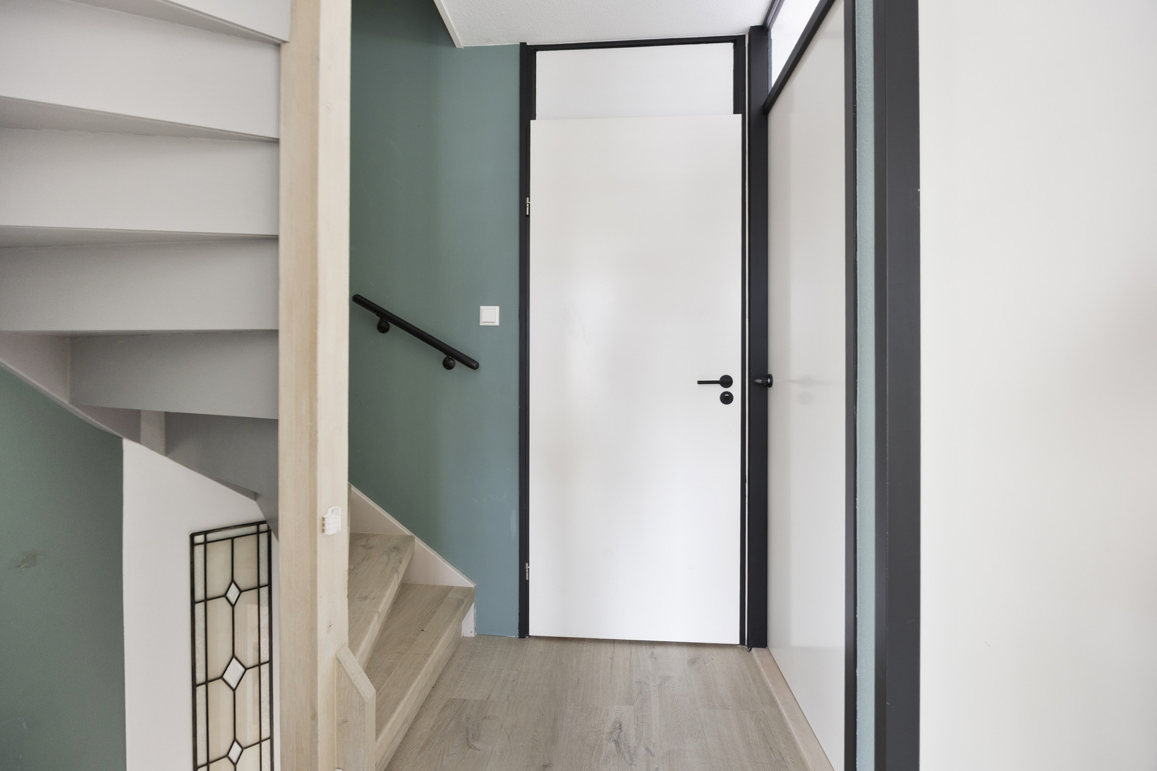 Tussenwoning te koop: Bachlaan 54, Nieuw-Vennep