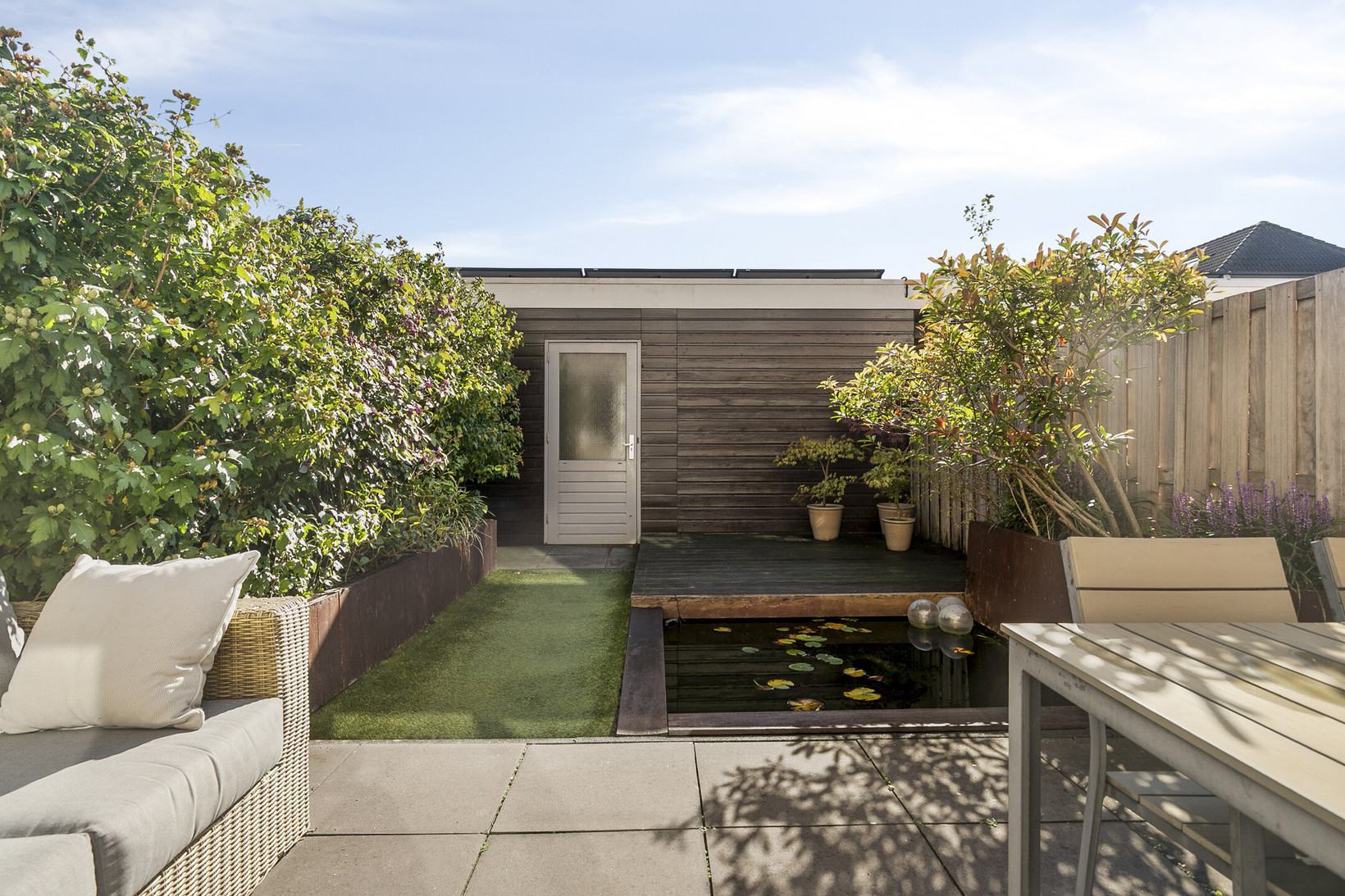 Tussenwoning te koop: Paganiniplantsoen 47, Nieuw-Vennep