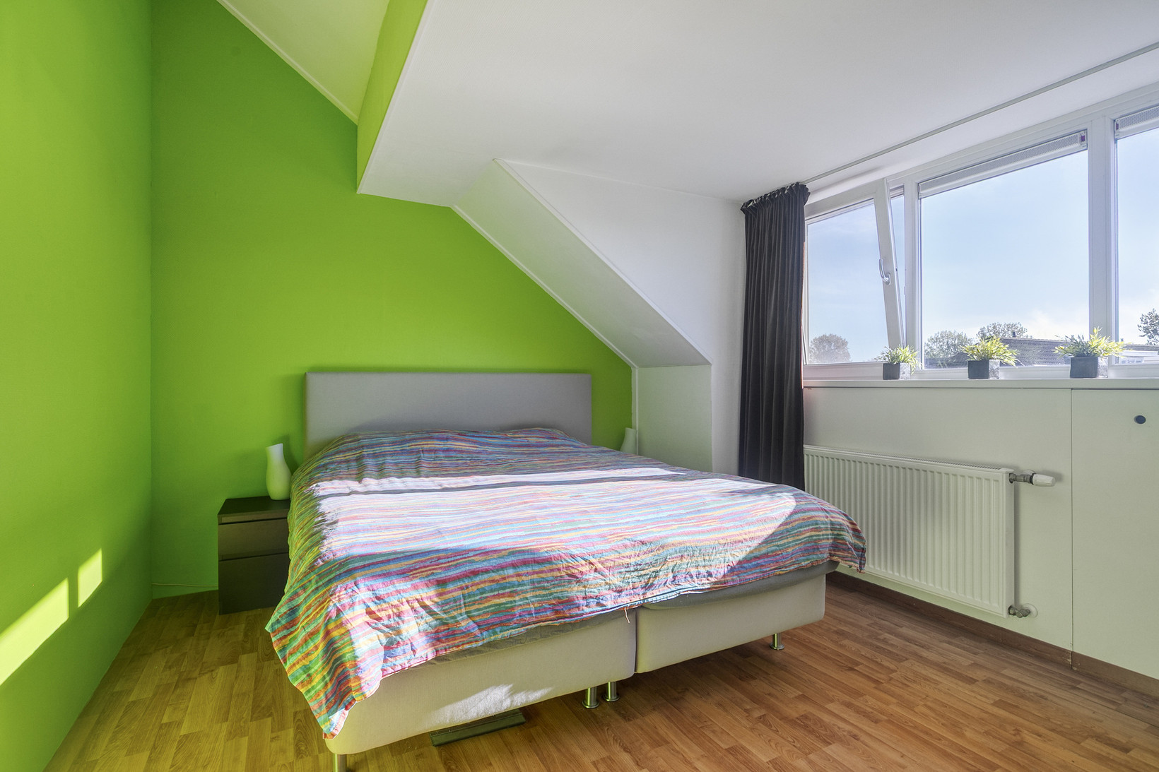 Tussenwoning te koop: Paganiniplantsoen 47, Nieuw-Vennep
