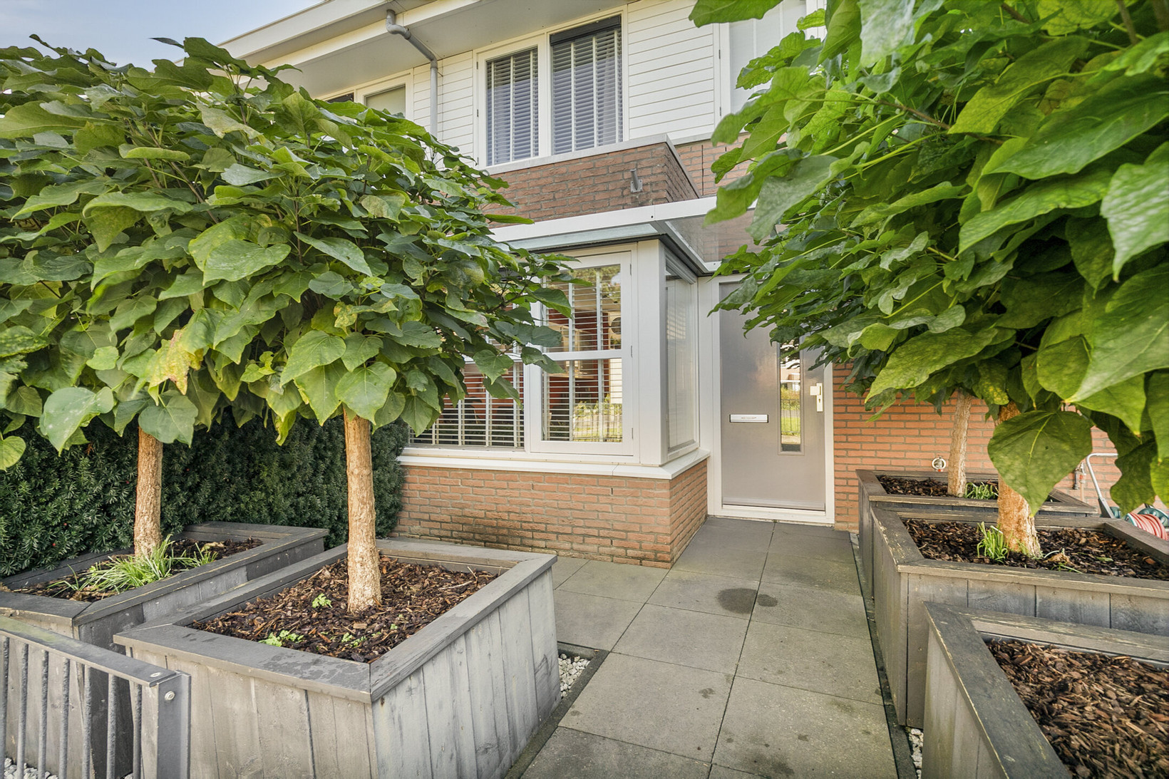 Tussenwoning te koop: Paganiniplantsoen 47, Nieuw-Vennep