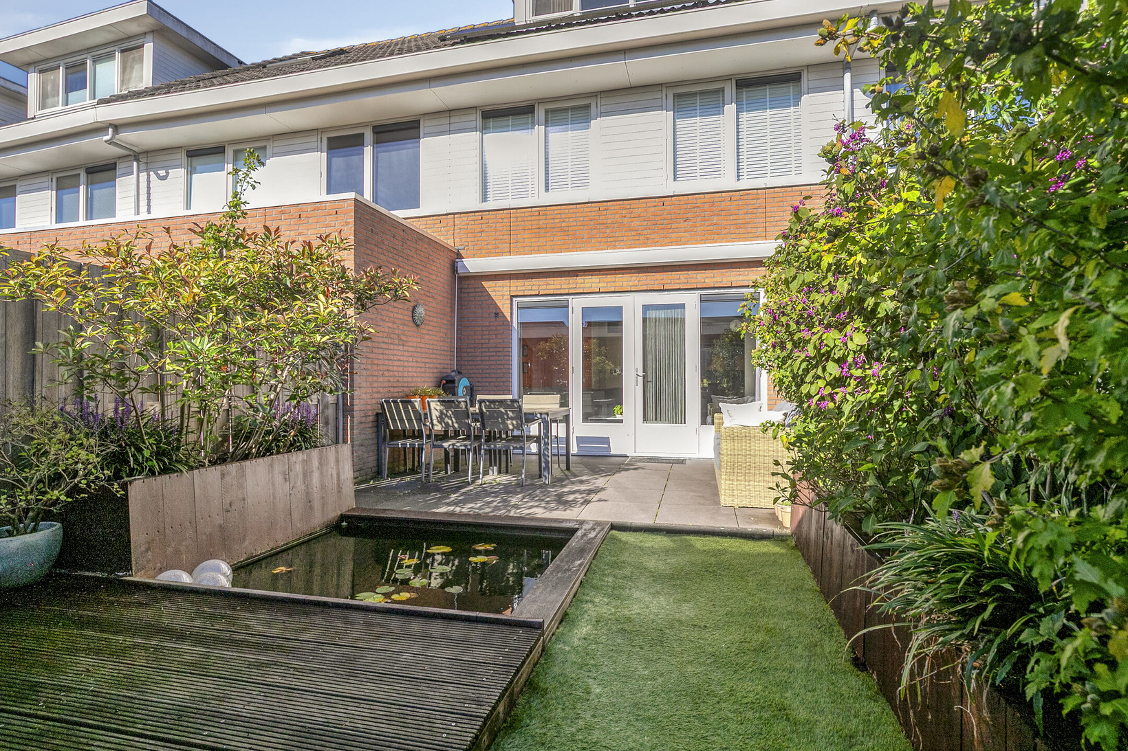 Tussenwoning te koop: Paganiniplantsoen 47, Nieuw-Vennep