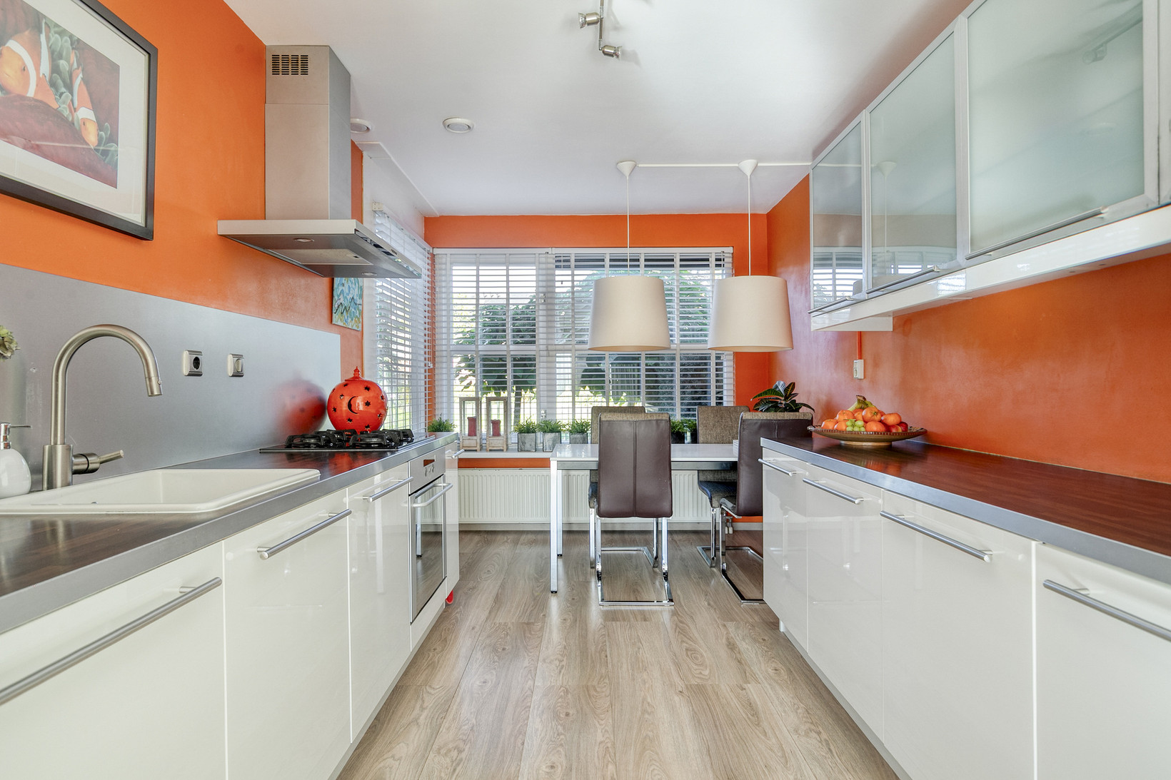 Tussenwoning te koop: Paganiniplantsoen 47, Nieuw-Vennep