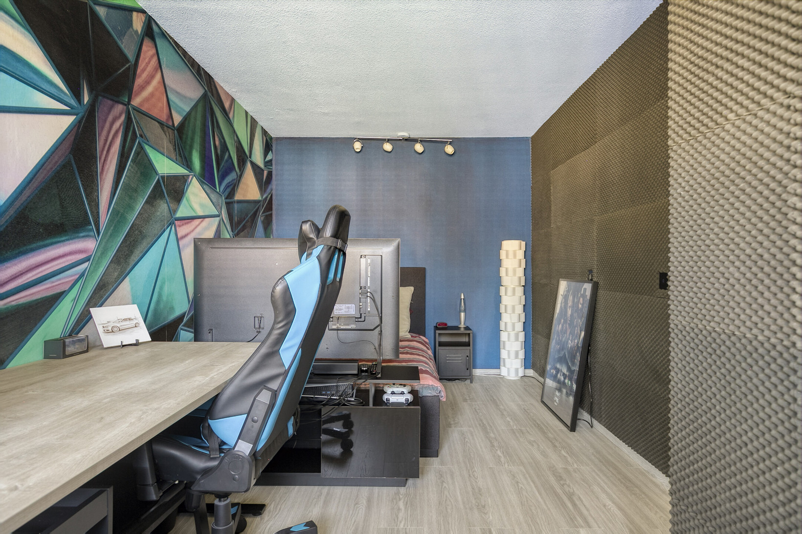 Tussenwoning te koop: Paganiniplantsoen 47, Nieuw-Vennep