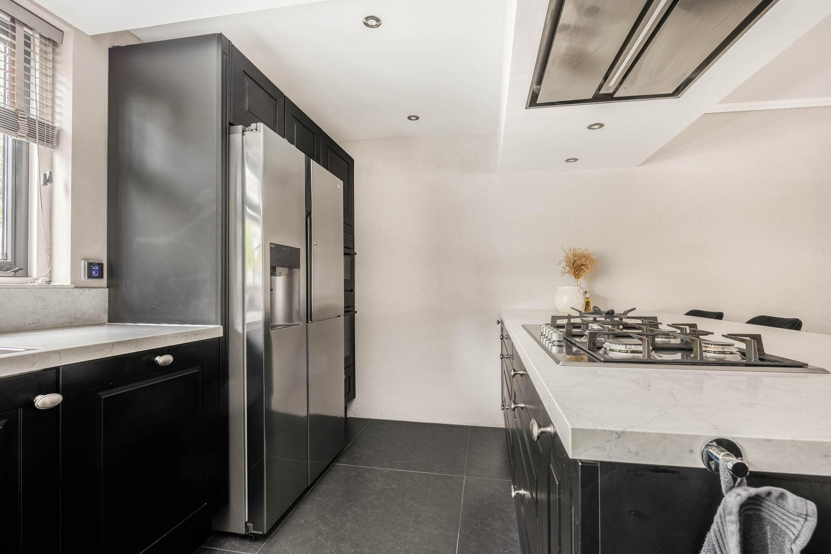 Tussenwoning te koop: Laan van Gildestein 63, Nieuw-Vennep