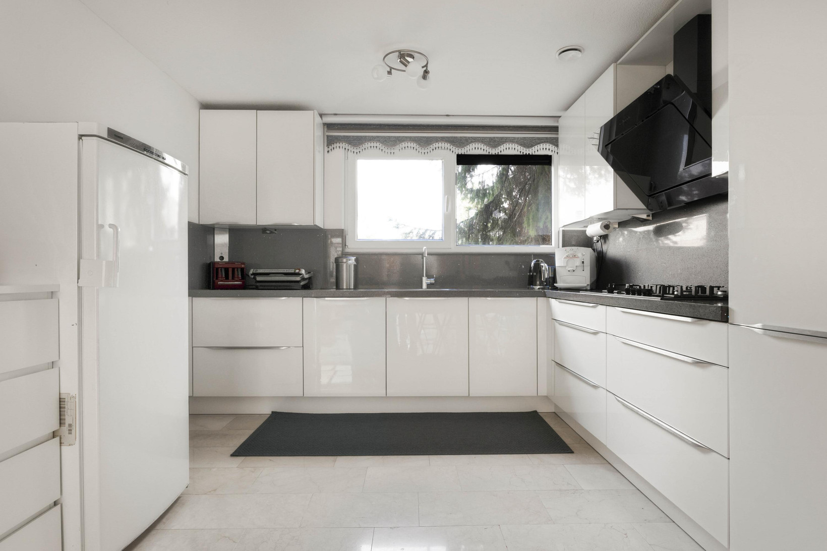 Tussenwoning te koop: Buinerveld 32, Nieuw-Vennep