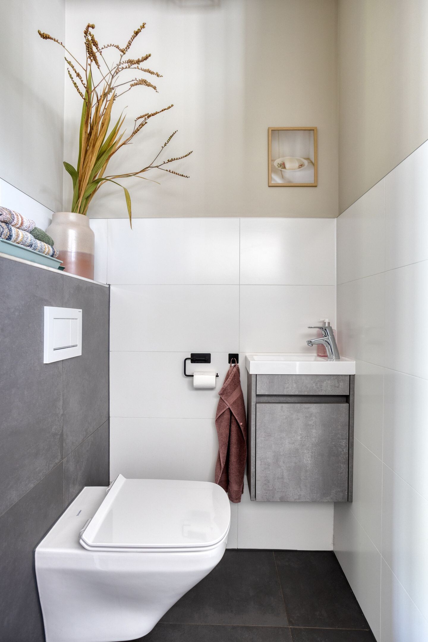 Hoekwoning te koop: Hoofdweg 1273, Nieuw-Vennep