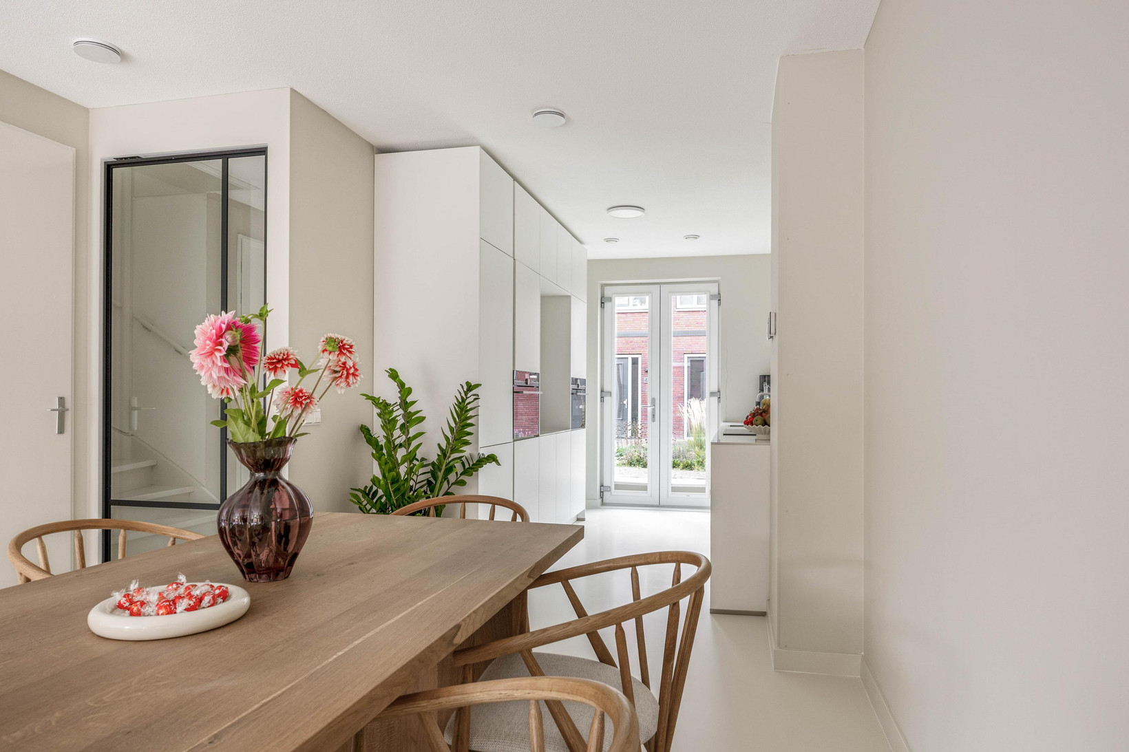 Tussenwoning te koop: Kreilerhof 22, Nieuw-Vennep
