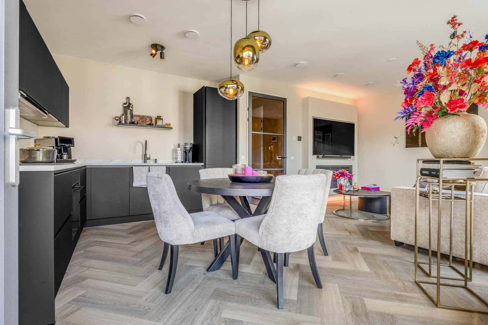 Appartement te koop: Westerkwartier 77, Nieuw-Vennep