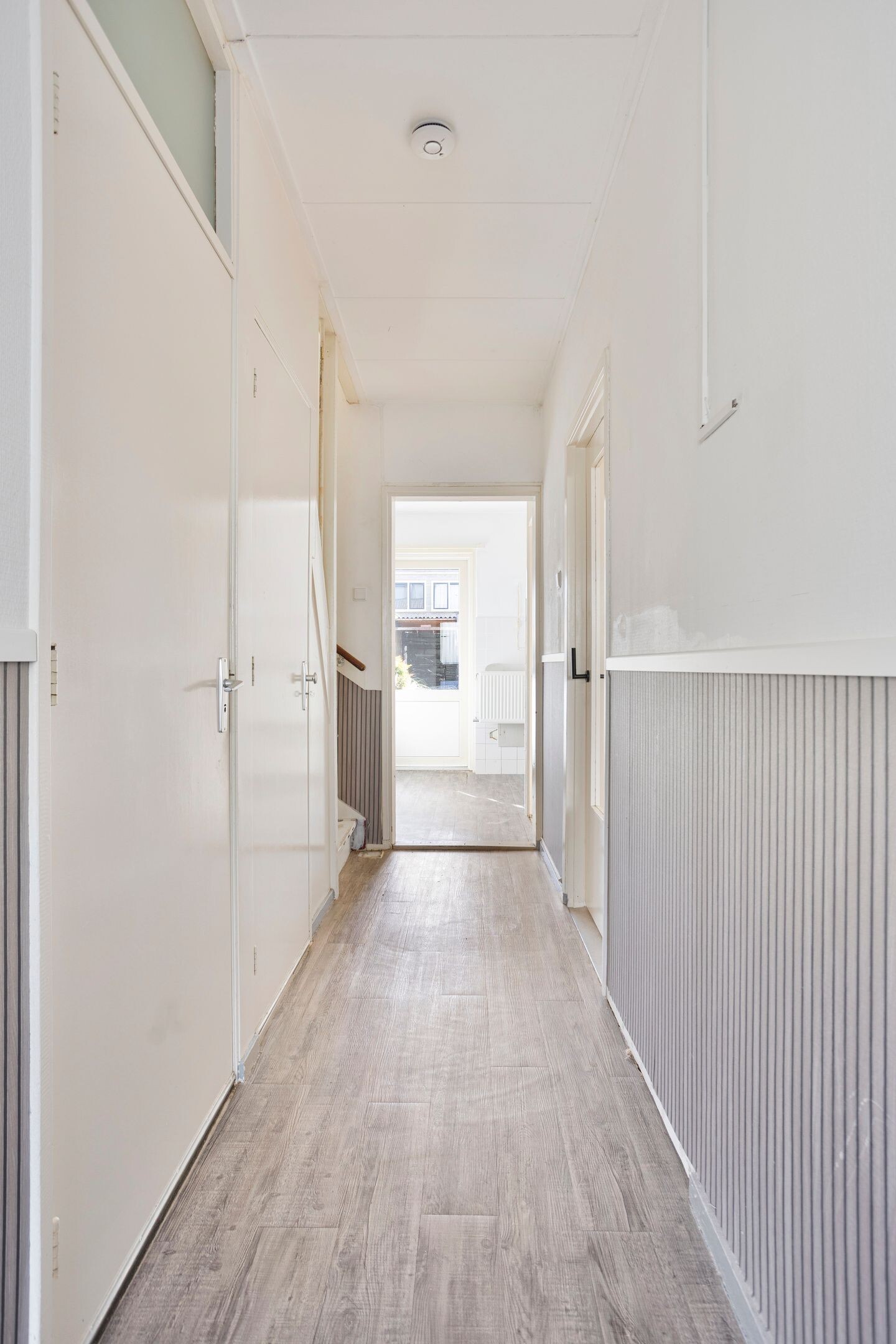 Tussenwoning te koop: Beinsdorpstraat 3, Nieuw-Vennep