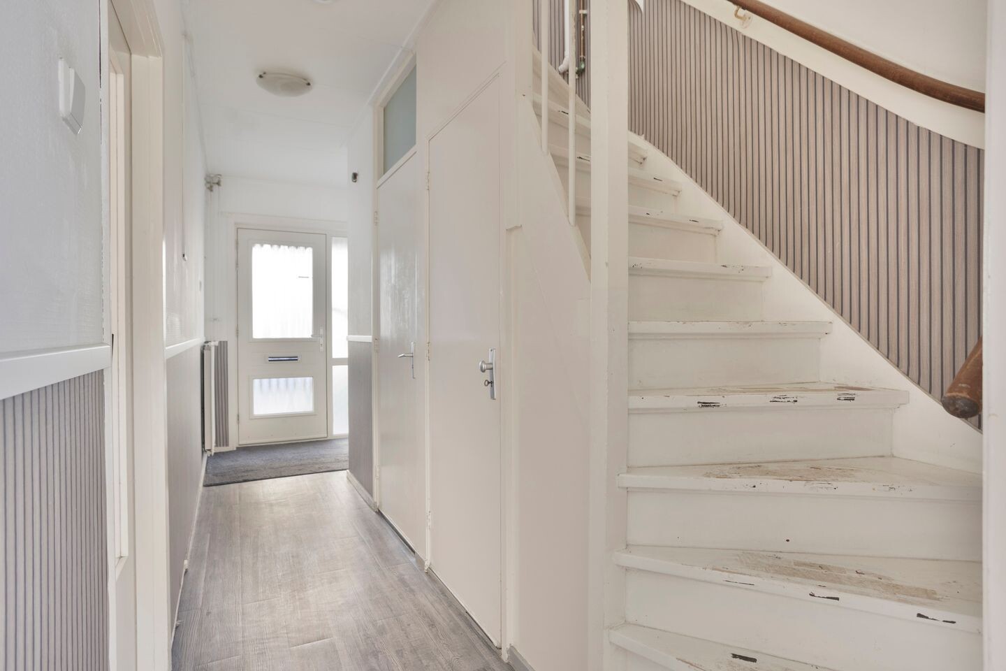 Tussenwoning te koop: Beinsdorpstraat 3, Nieuw-Vennep