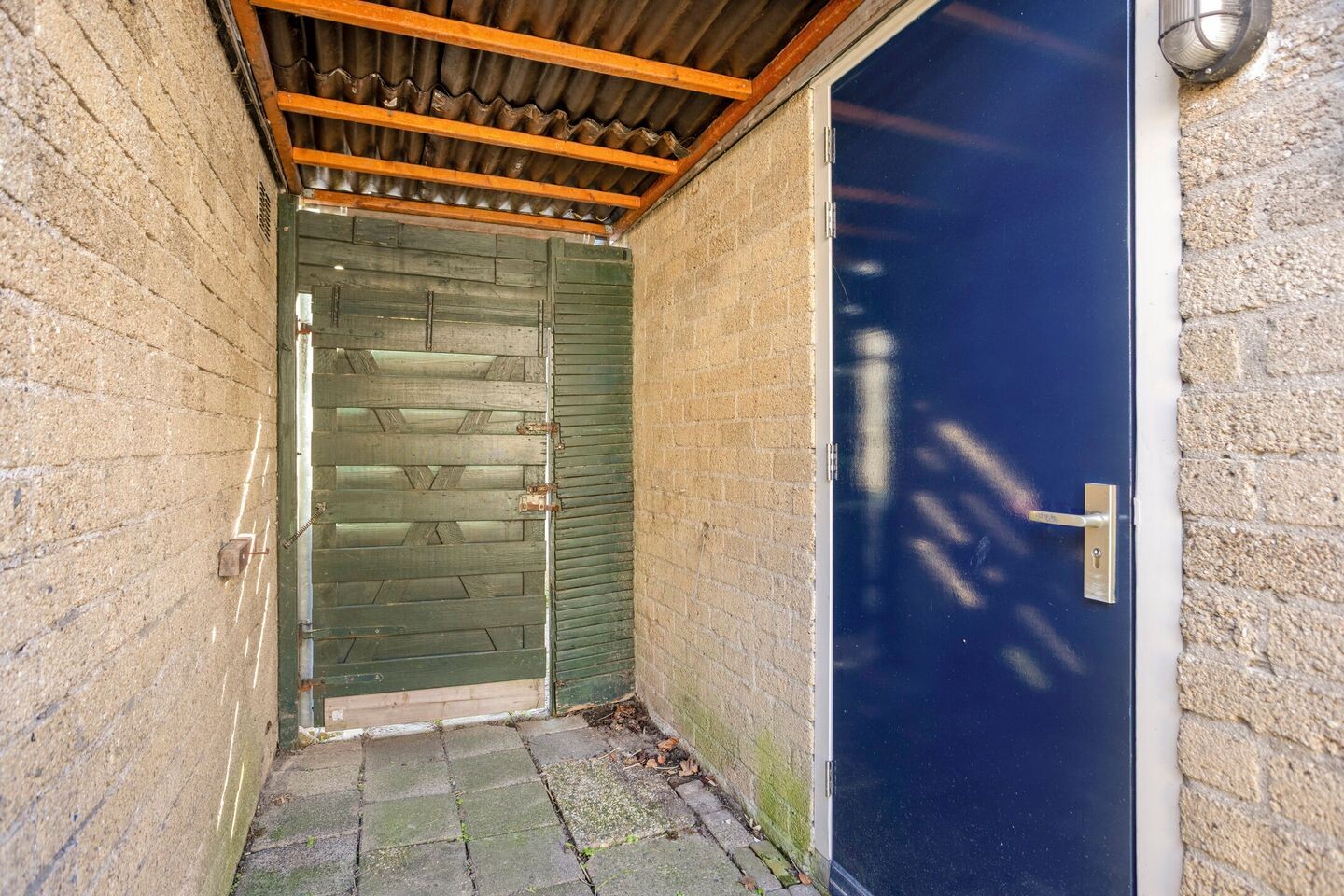 Tussenwoning te koop: Beinsdorpstraat 3, Nieuw-Vennep
