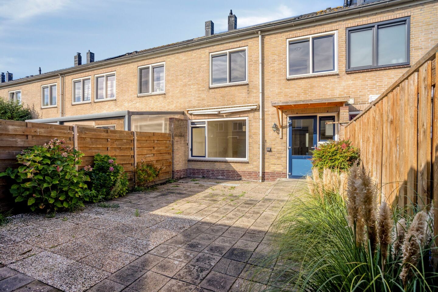 Tussenwoning te koop: Beinsdorpstraat 3, Nieuw-Vennep