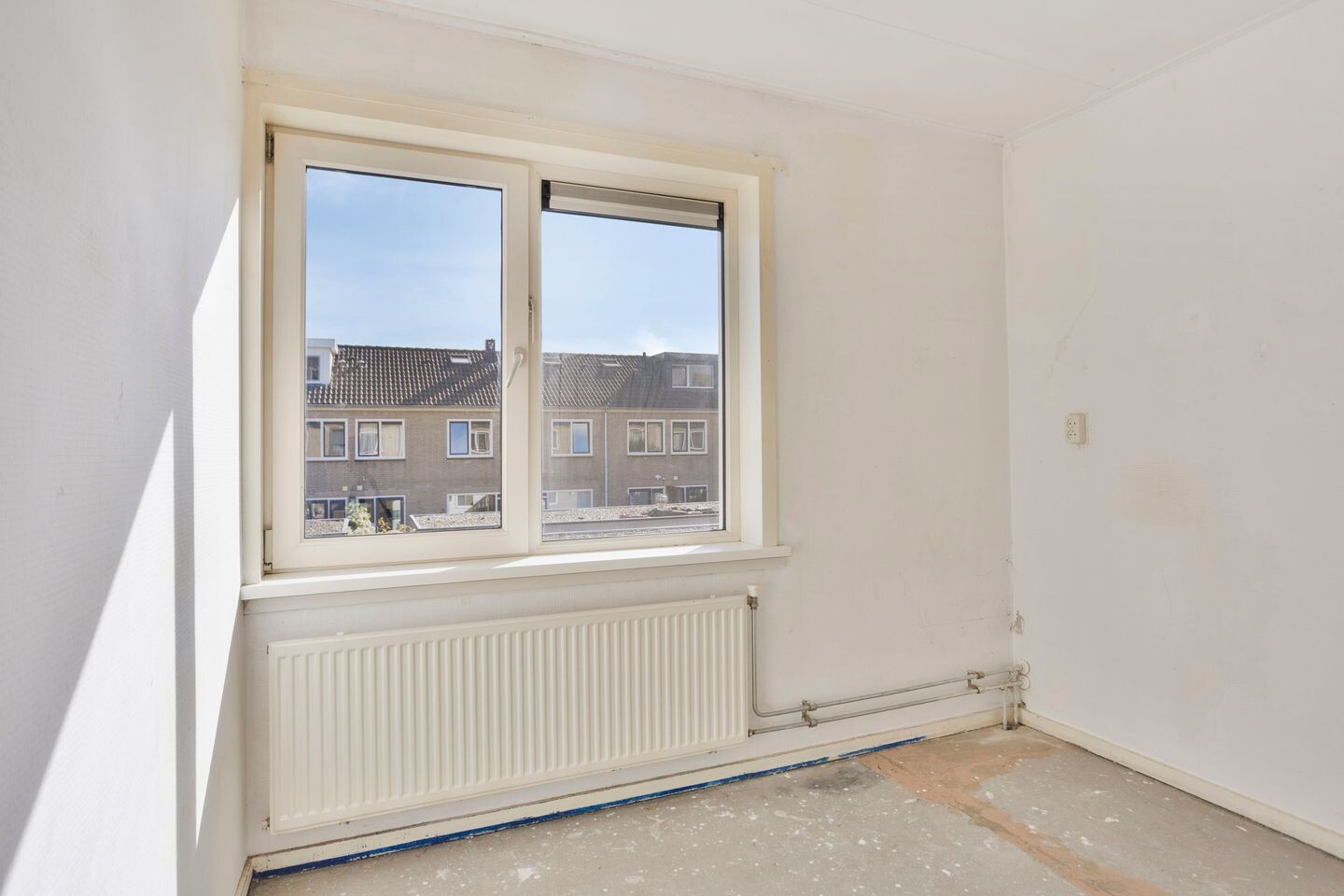 Tussenwoning te koop: Beinsdorpstraat 3, Nieuw-Vennep