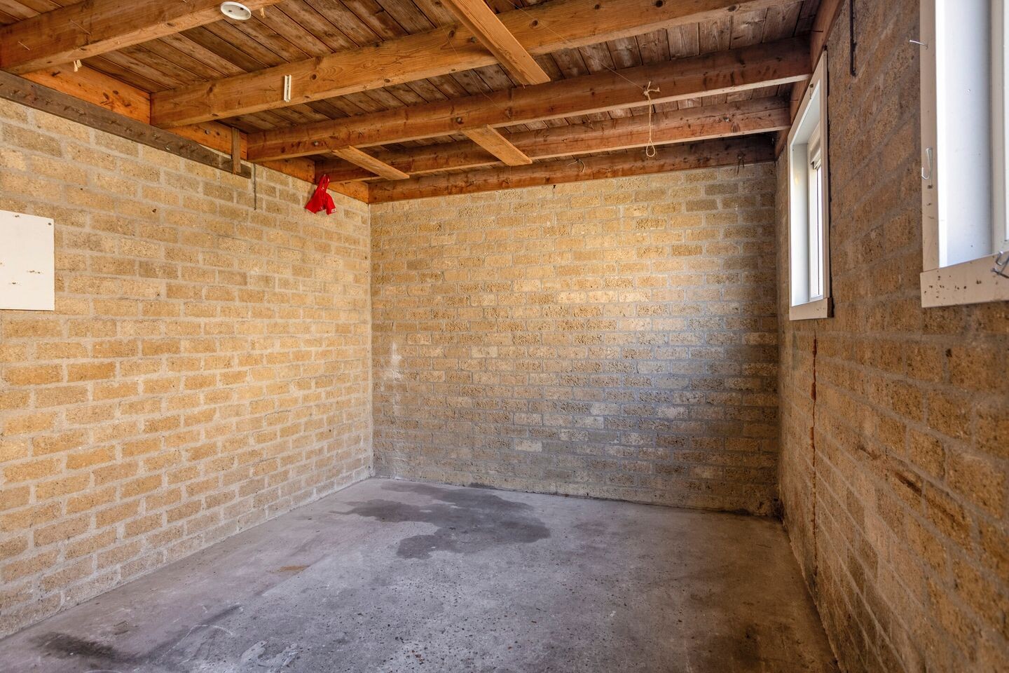 Tussenwoning te koop: Beinsdorpstraat 3, Nieuw-Vennep