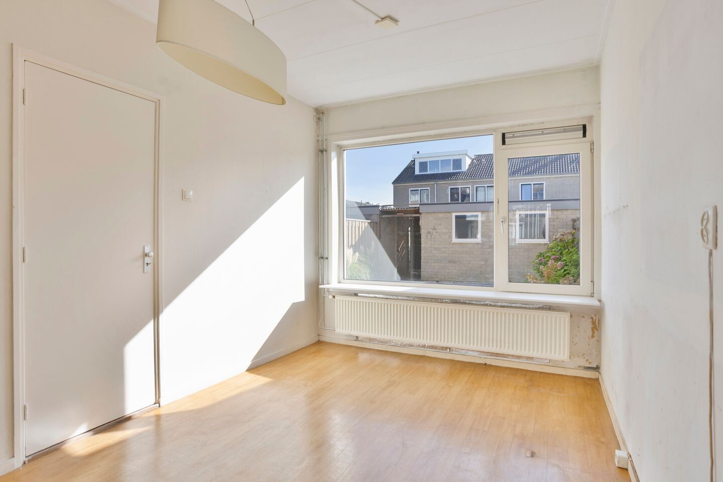 Tussenwoning te koop: Beinsdorpstraat 3, Nieuw-Vennep