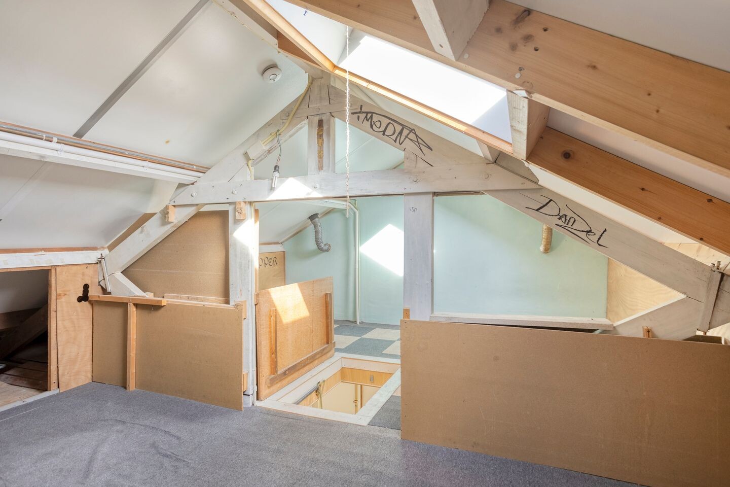 Tussenwoning te koop: Beinsdorpstraat 3, Nieuw-Vennep
