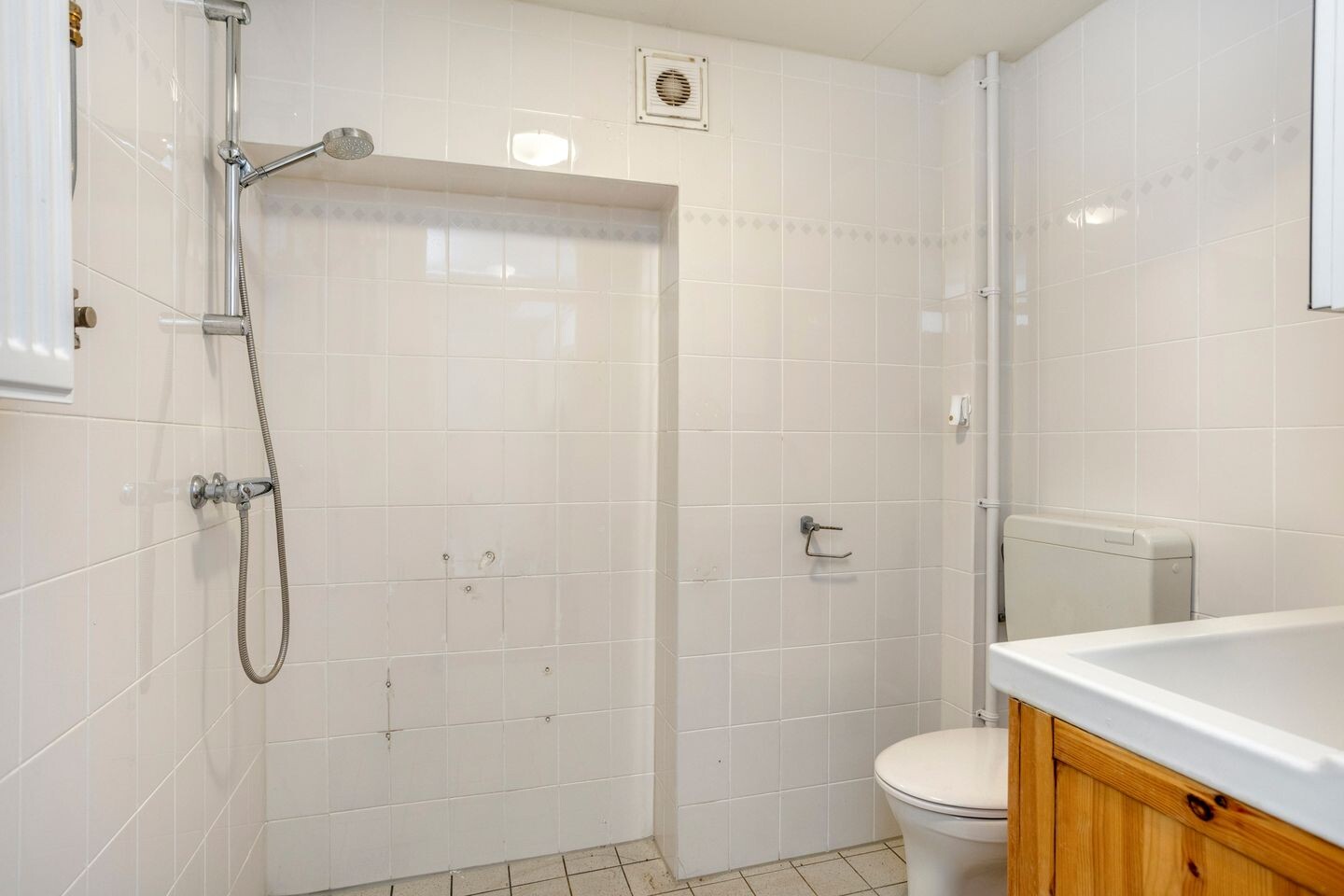 Tussenwoning te koop: Beinsdorpstraat 3, Nieuw-Vennep