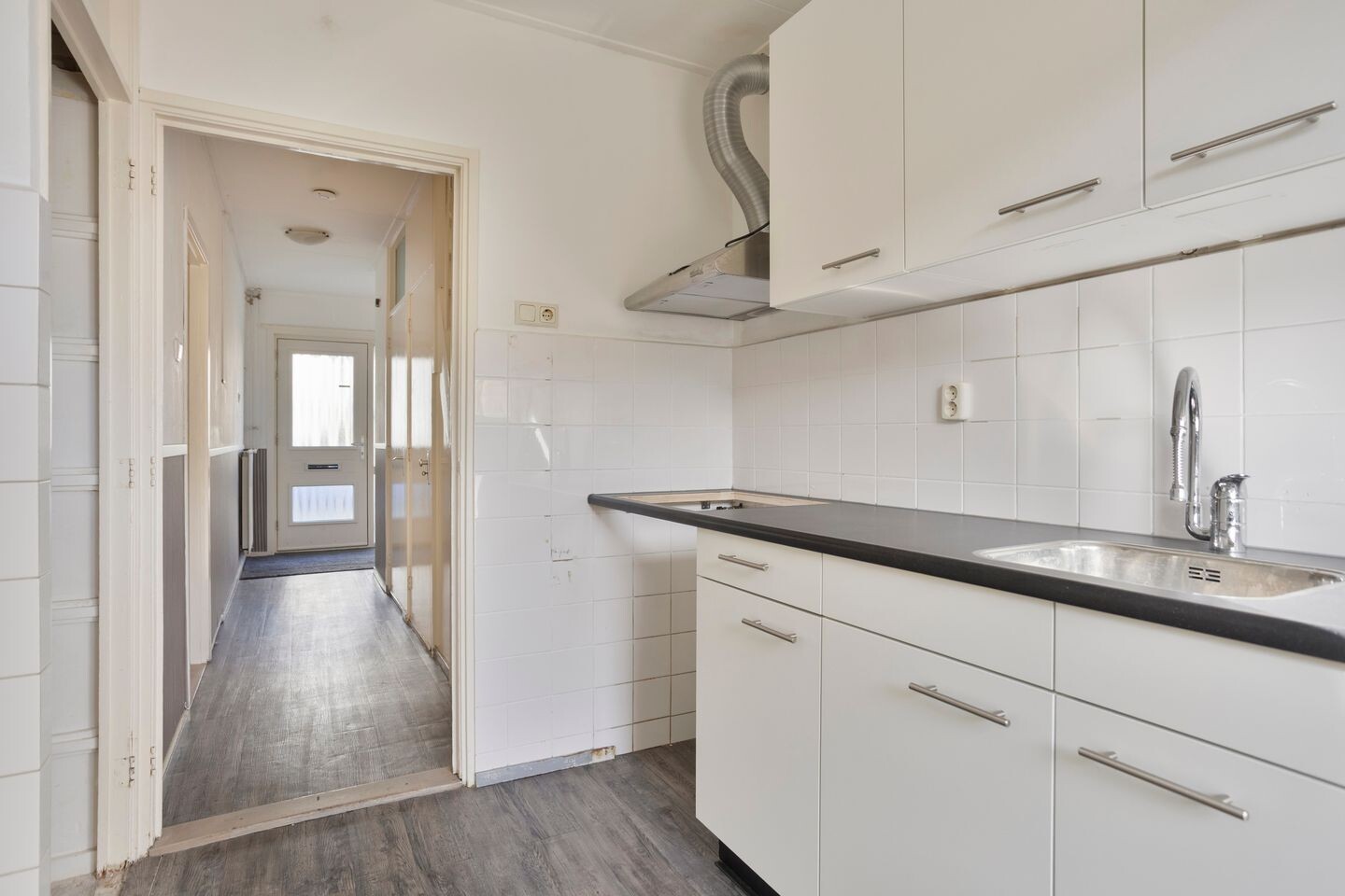 Tussenwoning te koop: Beinsdorpstraat 3, Nieuw-Vennep