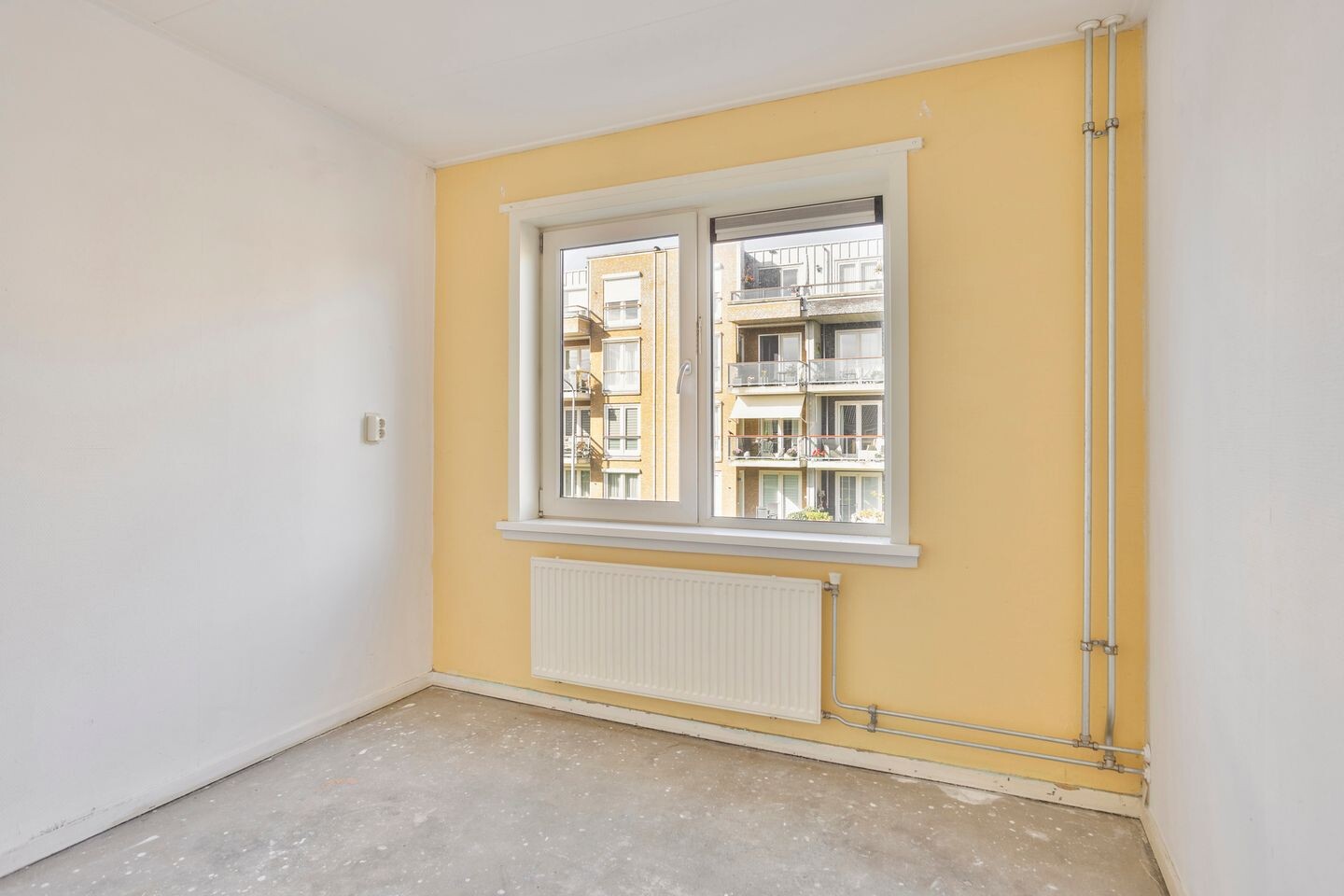 Tussenwoning te koop: Beinsdorpstraat 3, Nieuw-Vennep