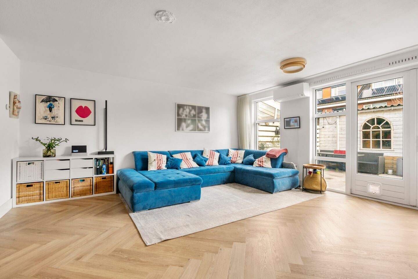 Tussenwoning te koop: Figarolaan 45, Nieuw-Vennep