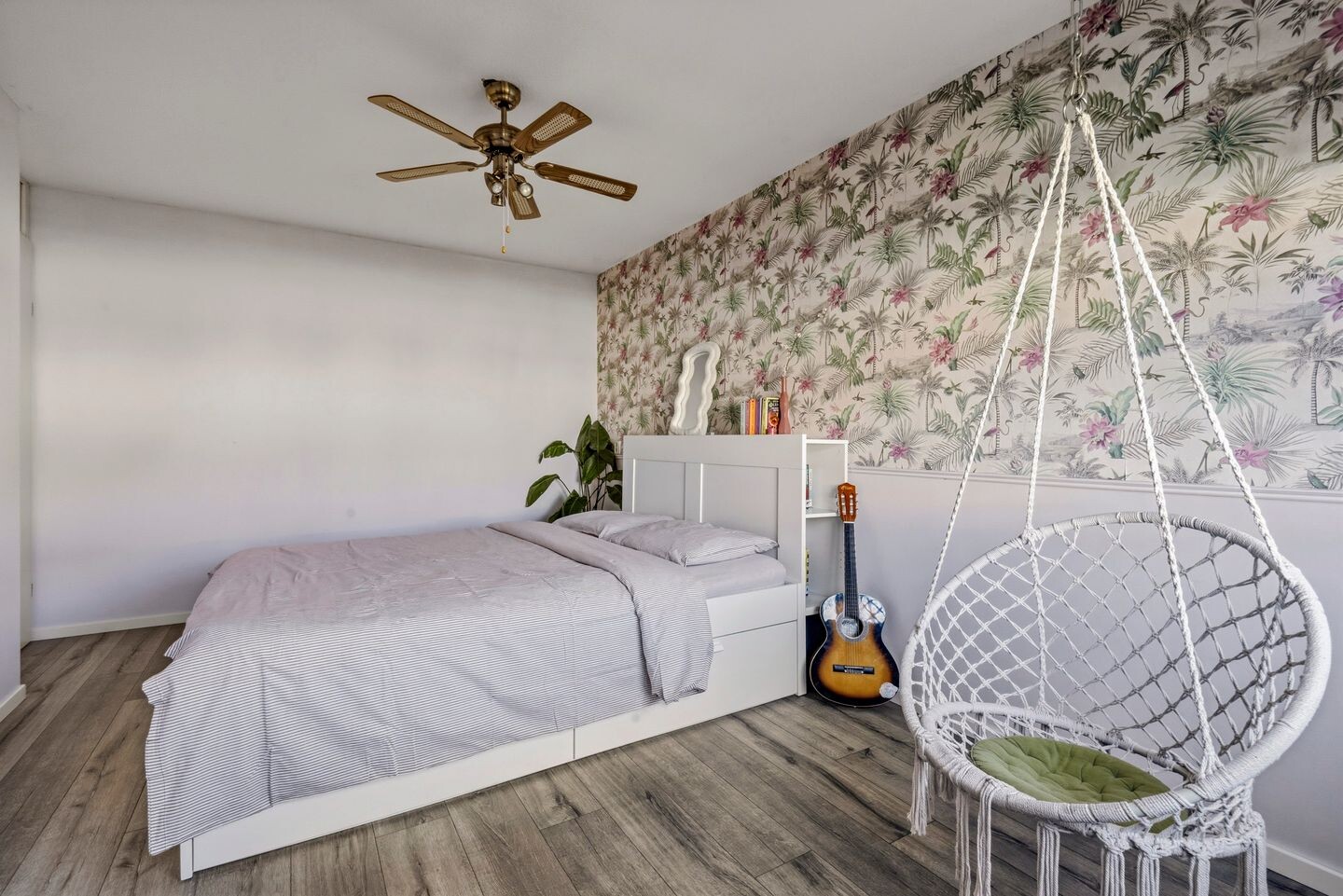Tussenwoning te koop: Warwijcksepoort 30, Nieuw-Vennep