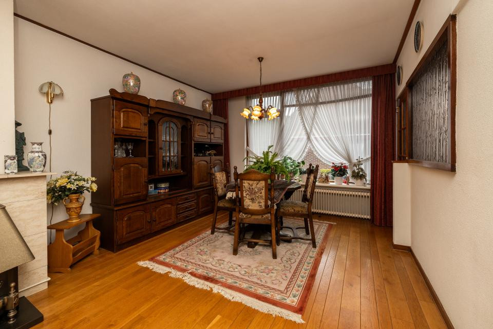 Hoekwoning te koop: van Ostadestraat 48, Lisse