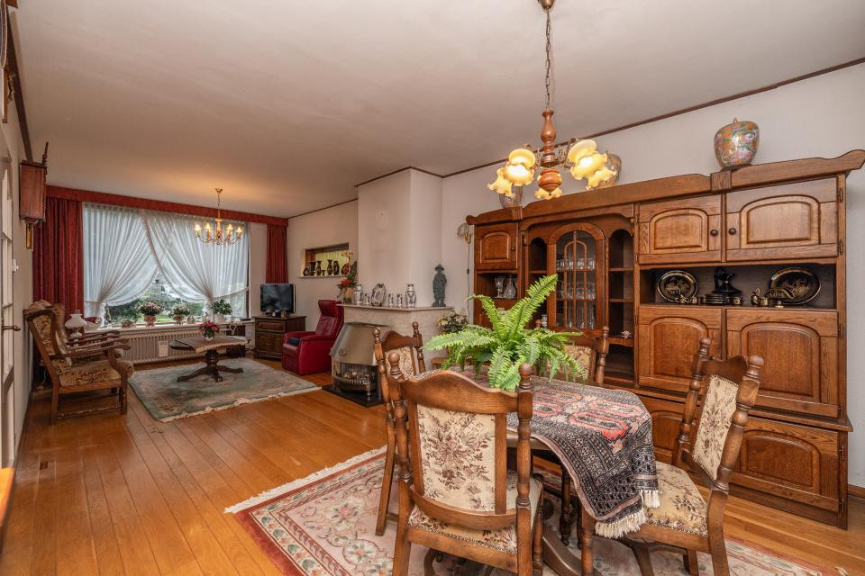 Hoekwoning te koop: van Ostadestraat 48, Lisse