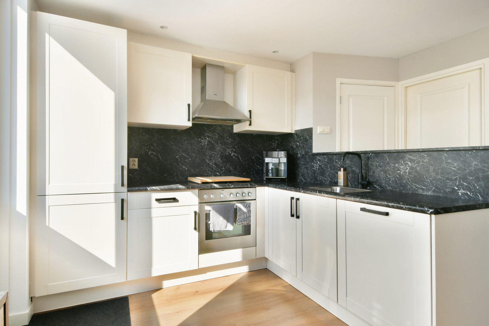 Tussenwoning te koop: Wilgenlaan 30, Sassenheim