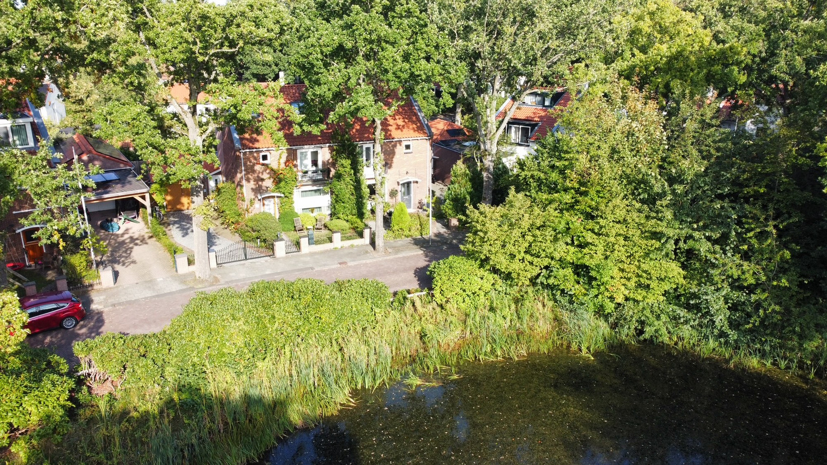 Twee-onder-één-kap te koop: Vijverlaan 6, Sassenheim