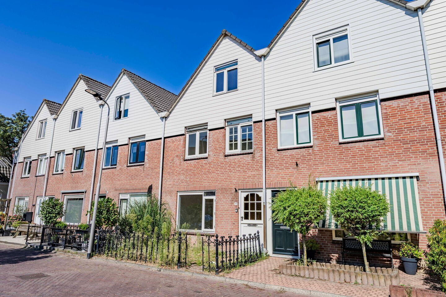 Tussenwoning te koop: Hoekstraat 19, Sassenheim