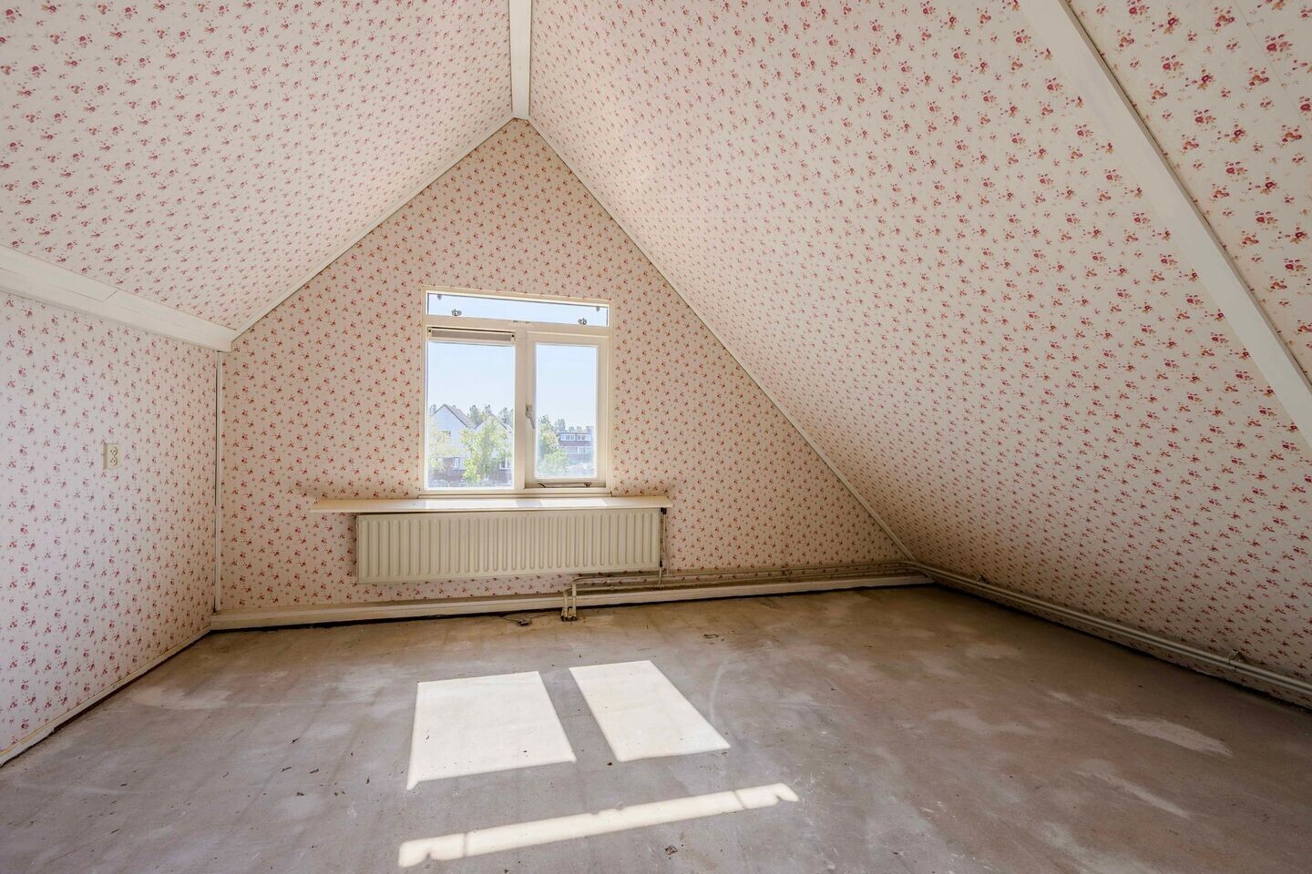 Tussenwoning te koop: Hoekstraat 19, Sassenheim