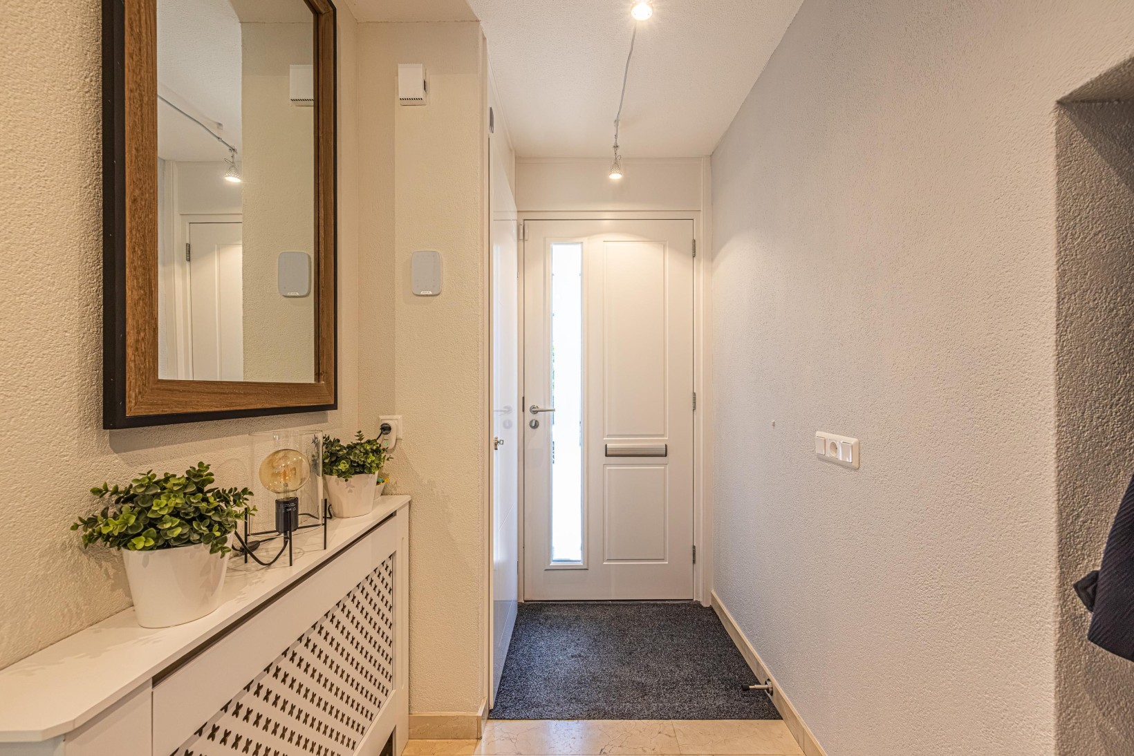 Tussenwoning te koop: Hofzicht 10, Hillegom