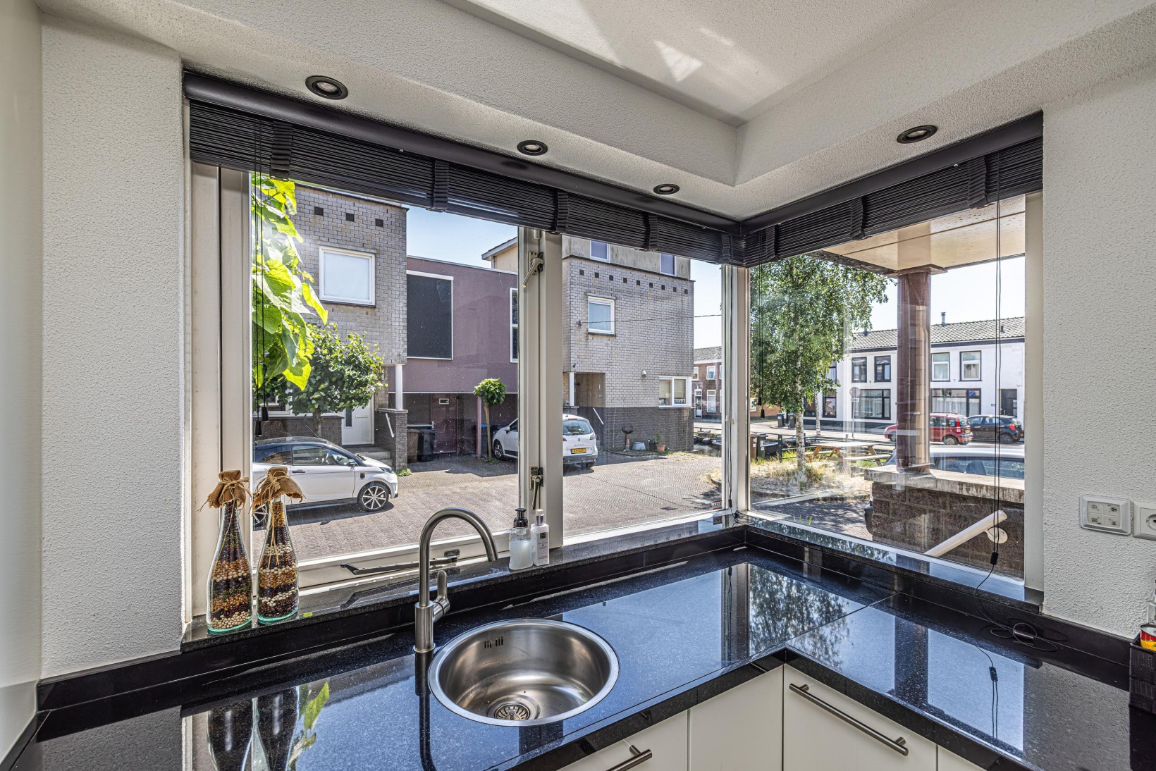 Tussenwoning te koop: Hofzicht 10, Hillegom