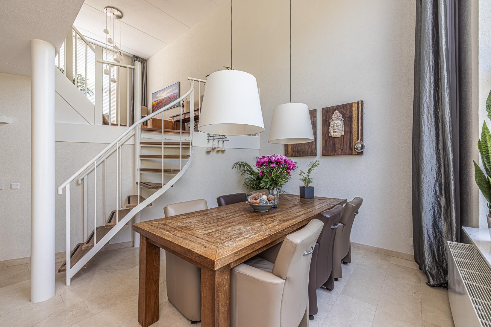 Tussenwoning te koop: Hofzicht 10, Hillegom