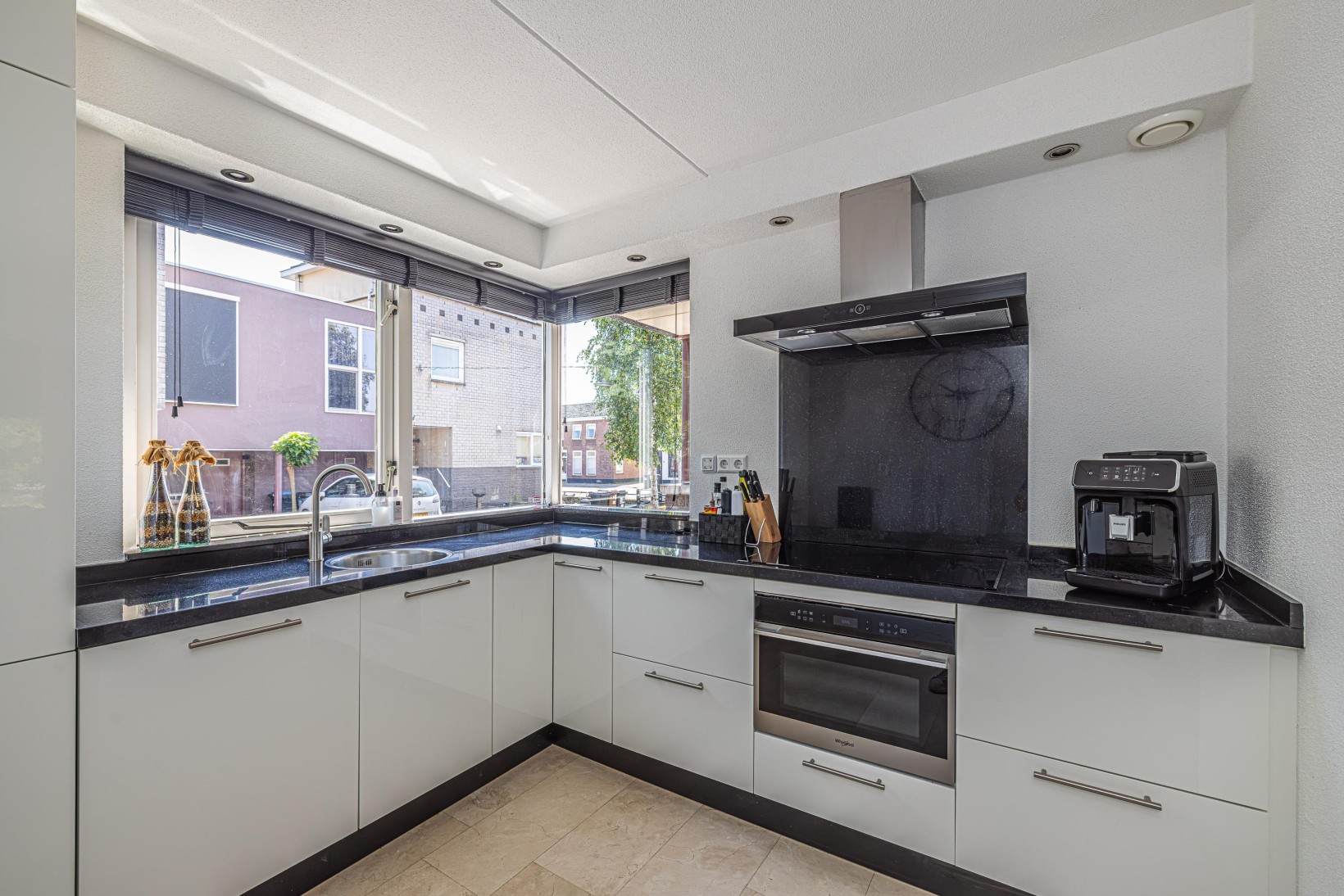 Tussenwoning te koop: Hofzicht 10, Hillegom
