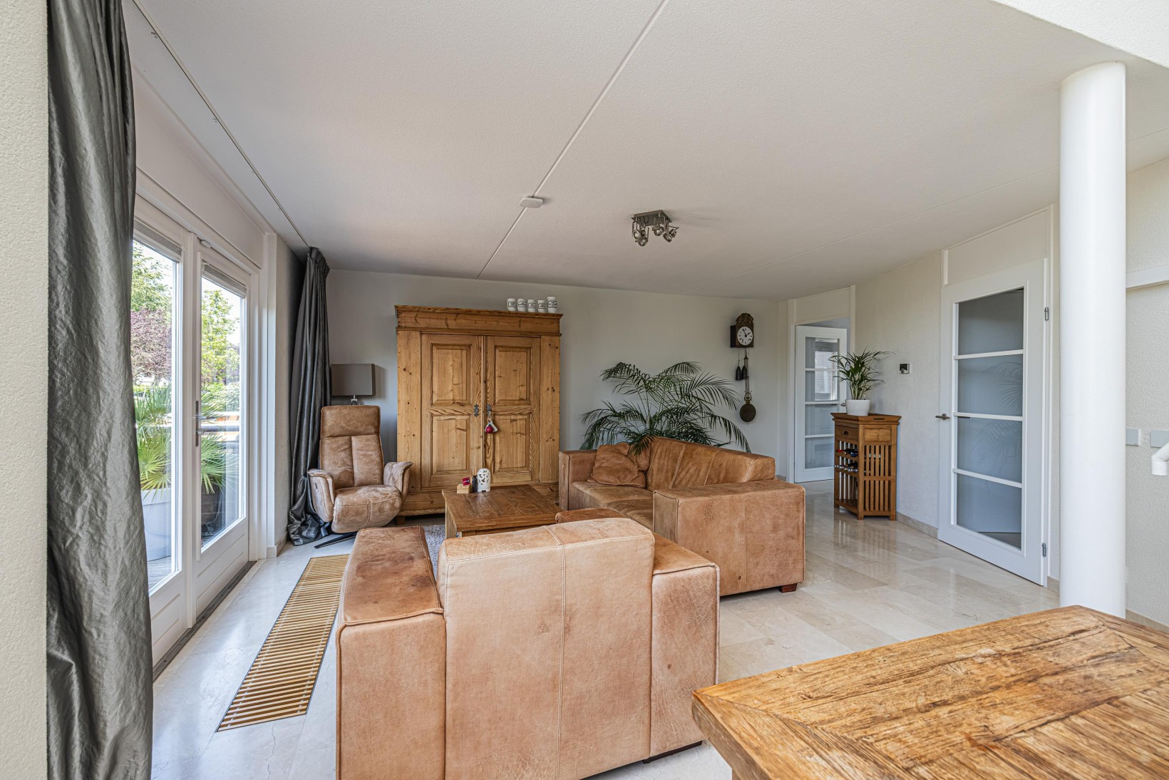 Tussenwoning te koop: Hofzicht 10, Hillegom