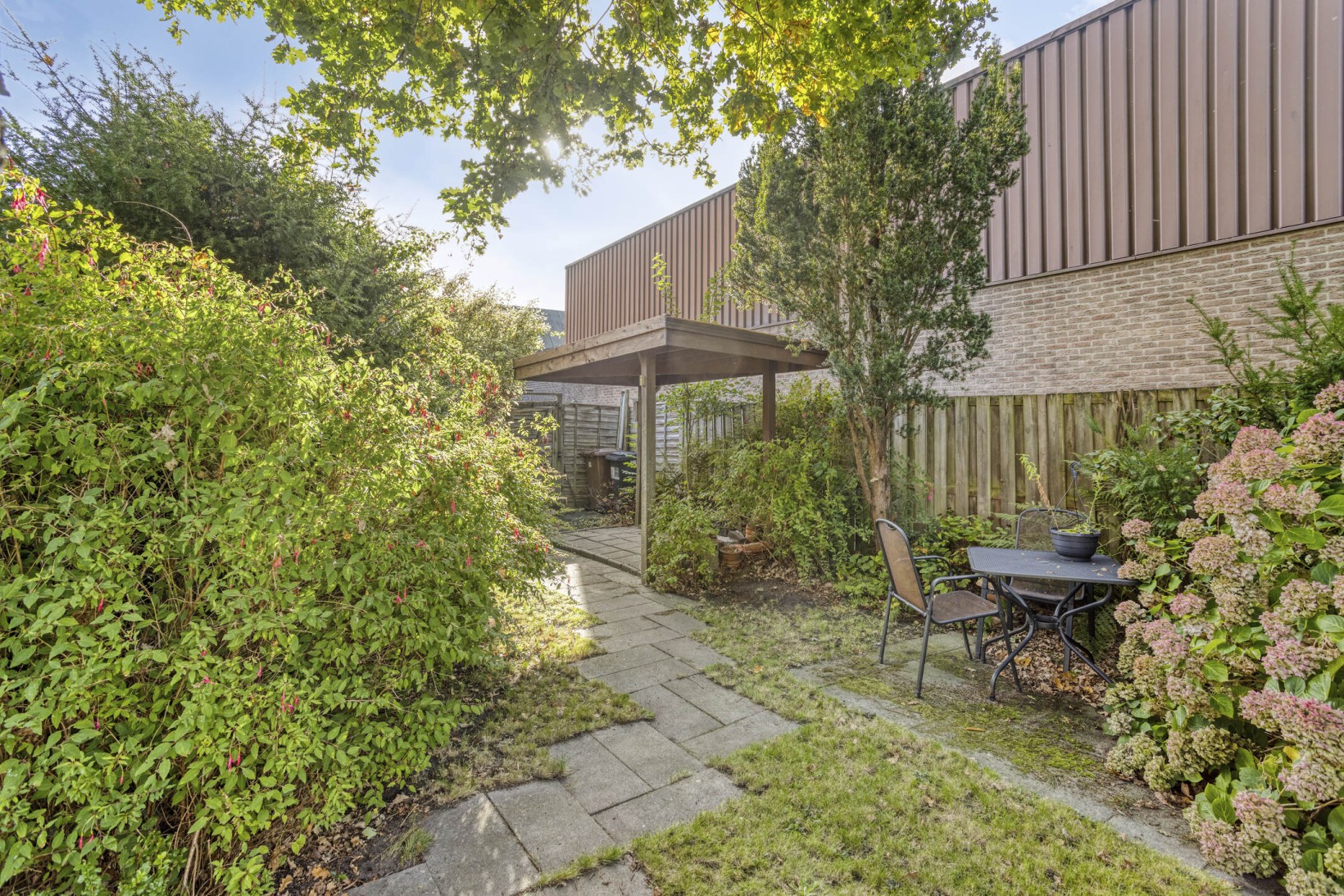 Tussenwoning te koop: Meerlaan 114, Hillegom