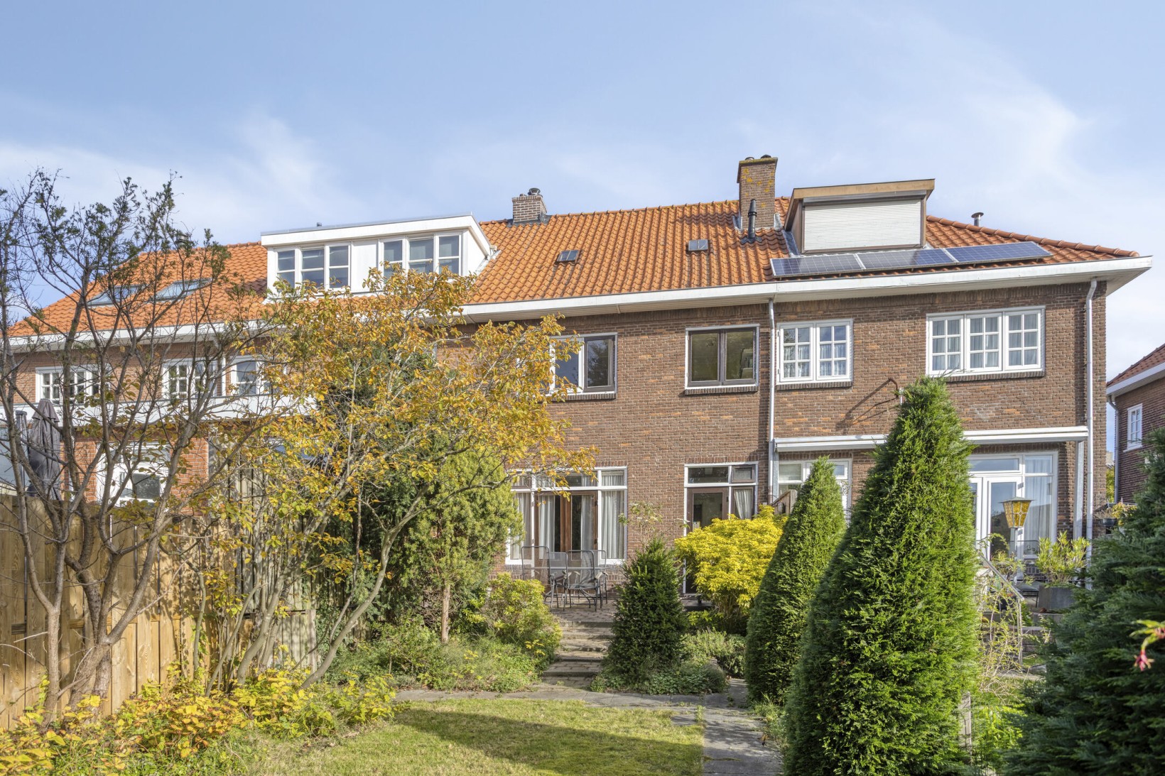 Tussenwoning te koop: Meerlaan 114, Hillegom