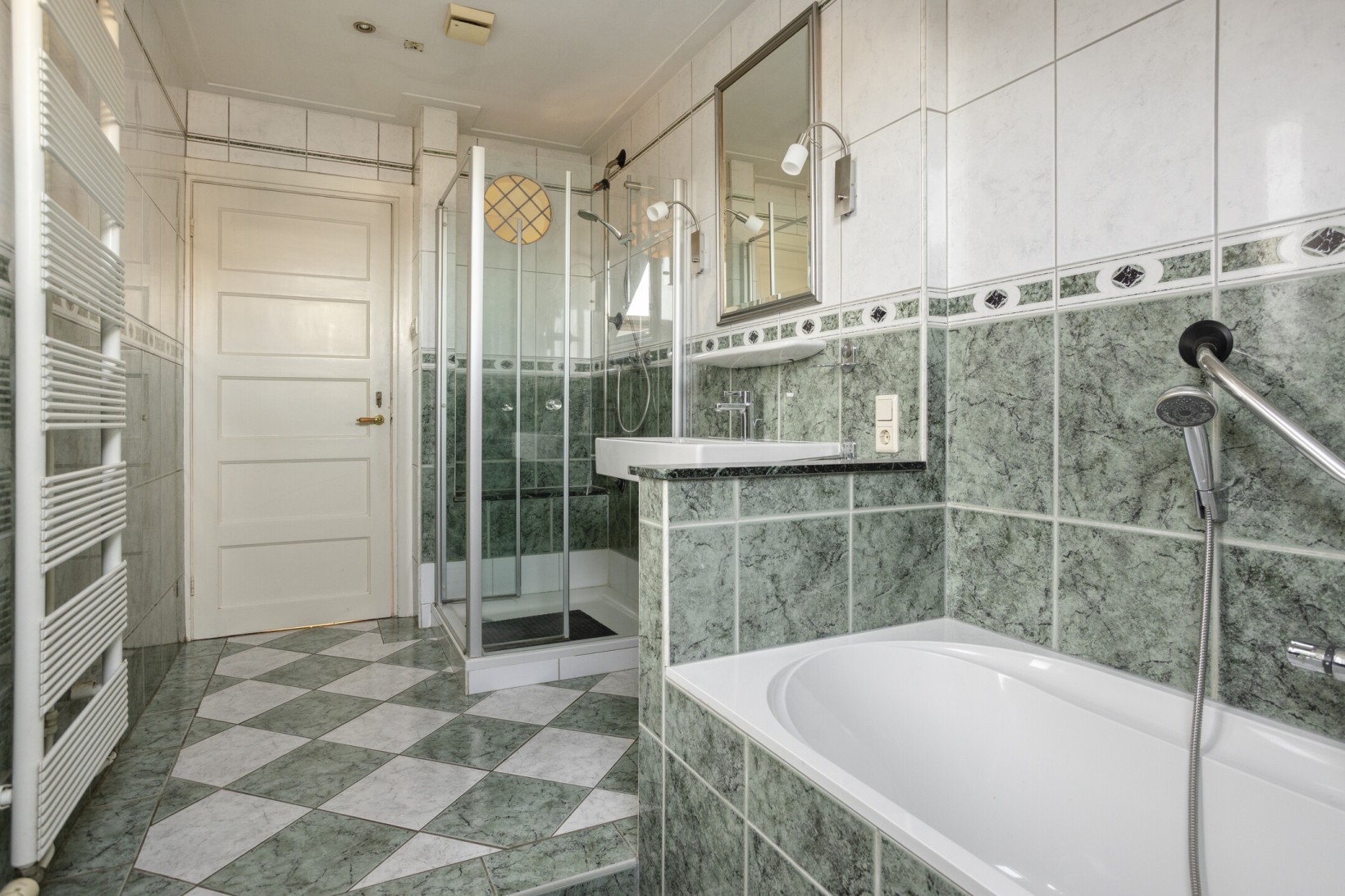 Tussenwoning te koop: Vosselaan 9, Hillegom