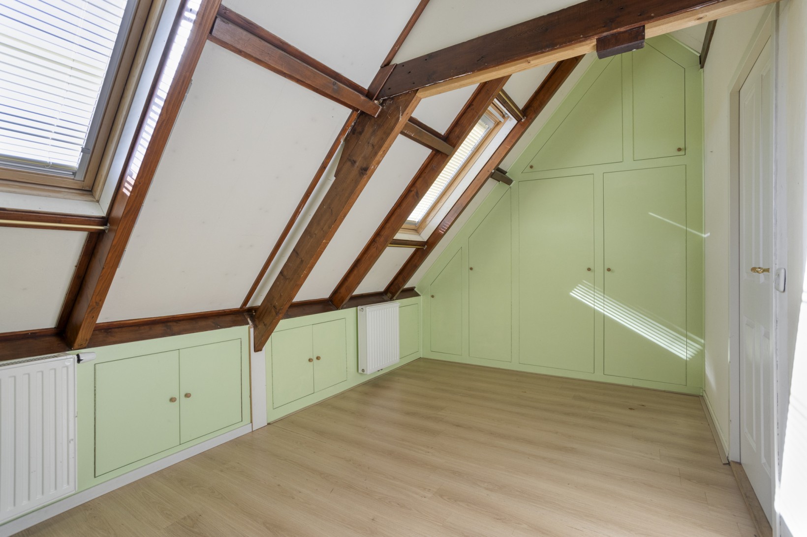Tussenwoning te koop: Vosselaan 9, Hillegom