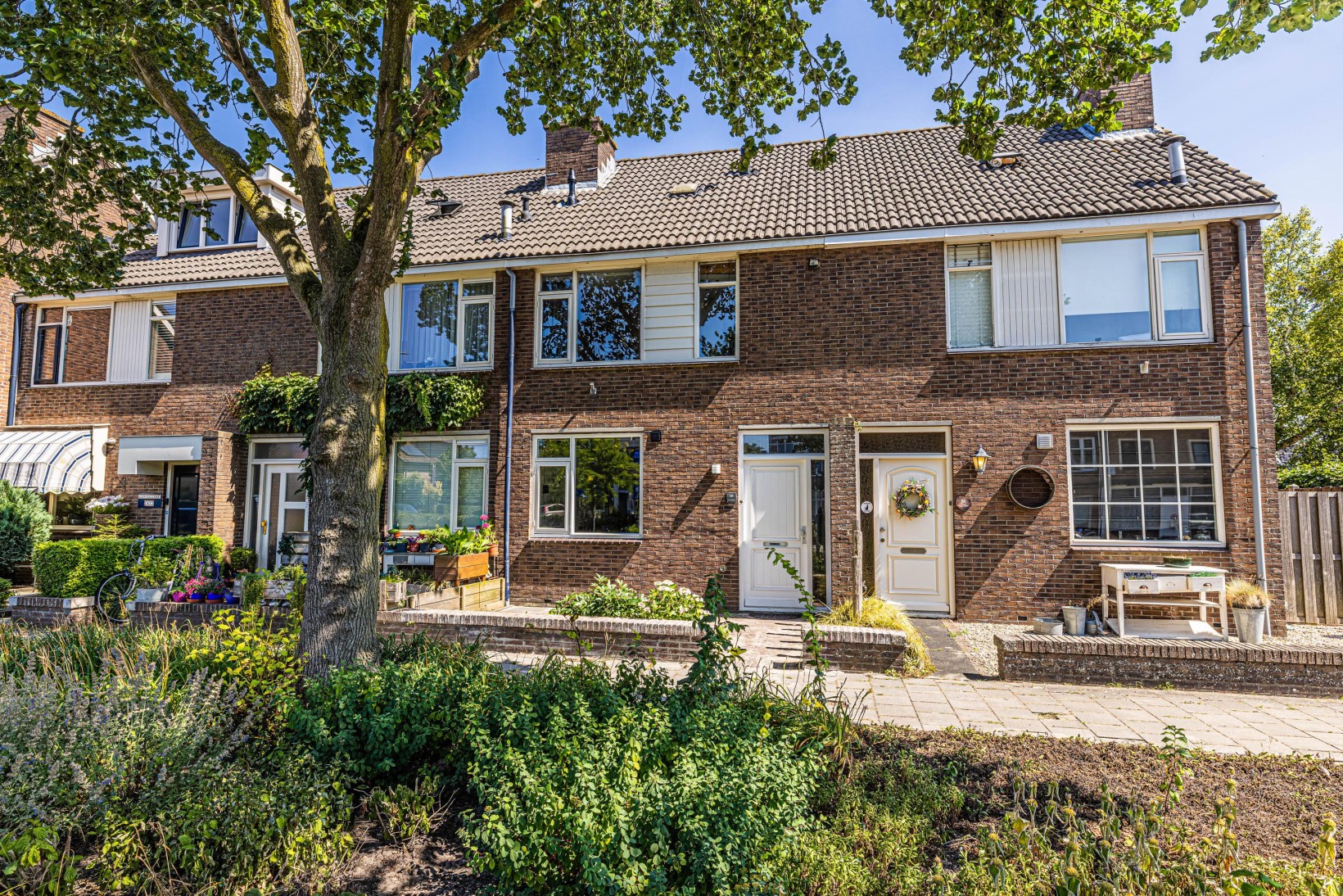 Tussenwoning te koop: Weeresteinstraat 38, Hillegom
