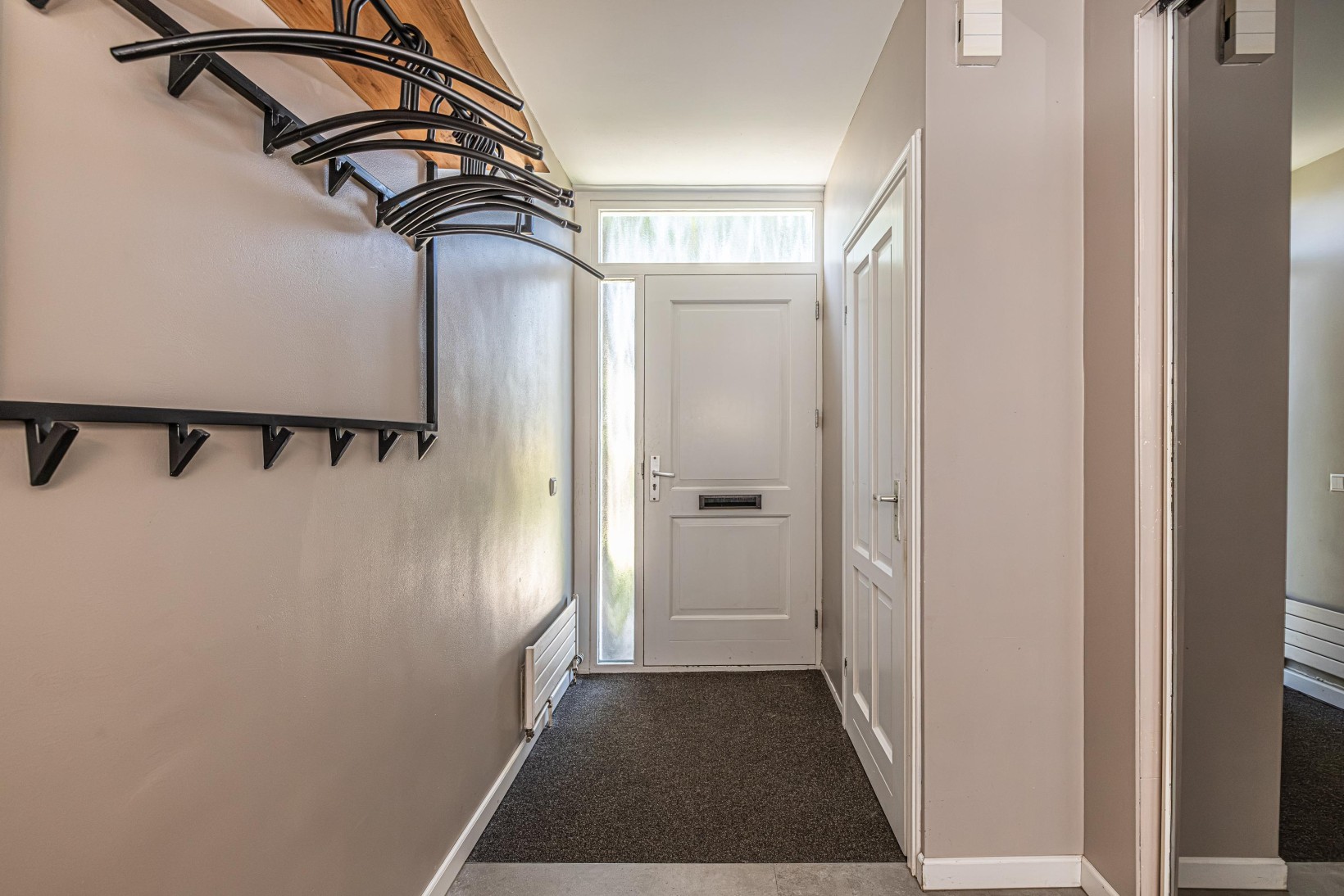 Tussenwoning te koop: Weeresteinstraat 38, Hillegom