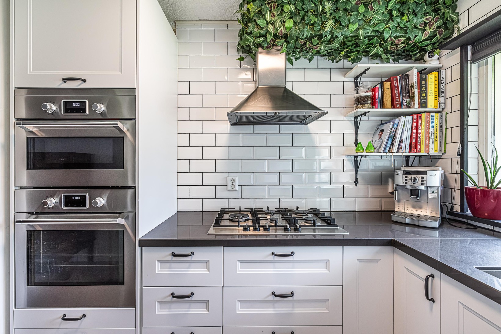Tussenwoning te koop: Tongelaer 8, Hillegom