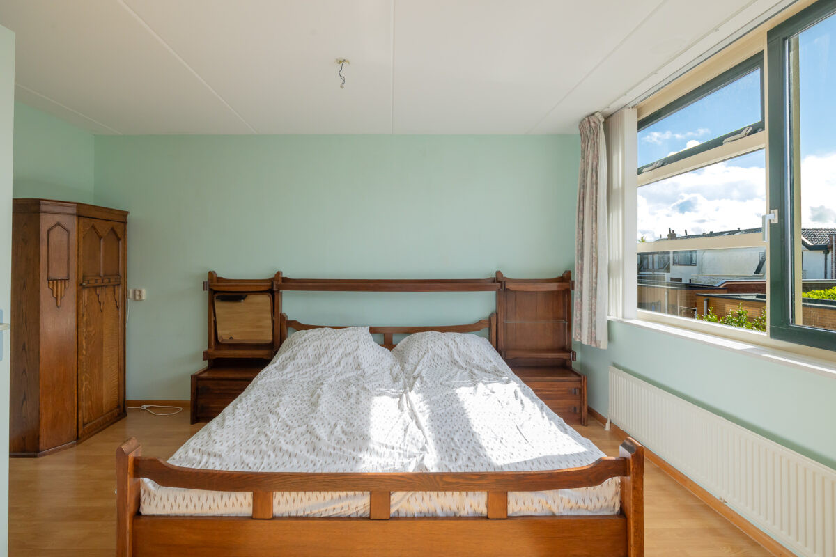 Tussenwoning te koop: Meerdorpstraat 31, Hillegom