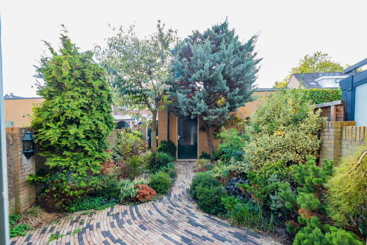 Tussenwoning te koop: Meerdorpstraat 31, Hillegom