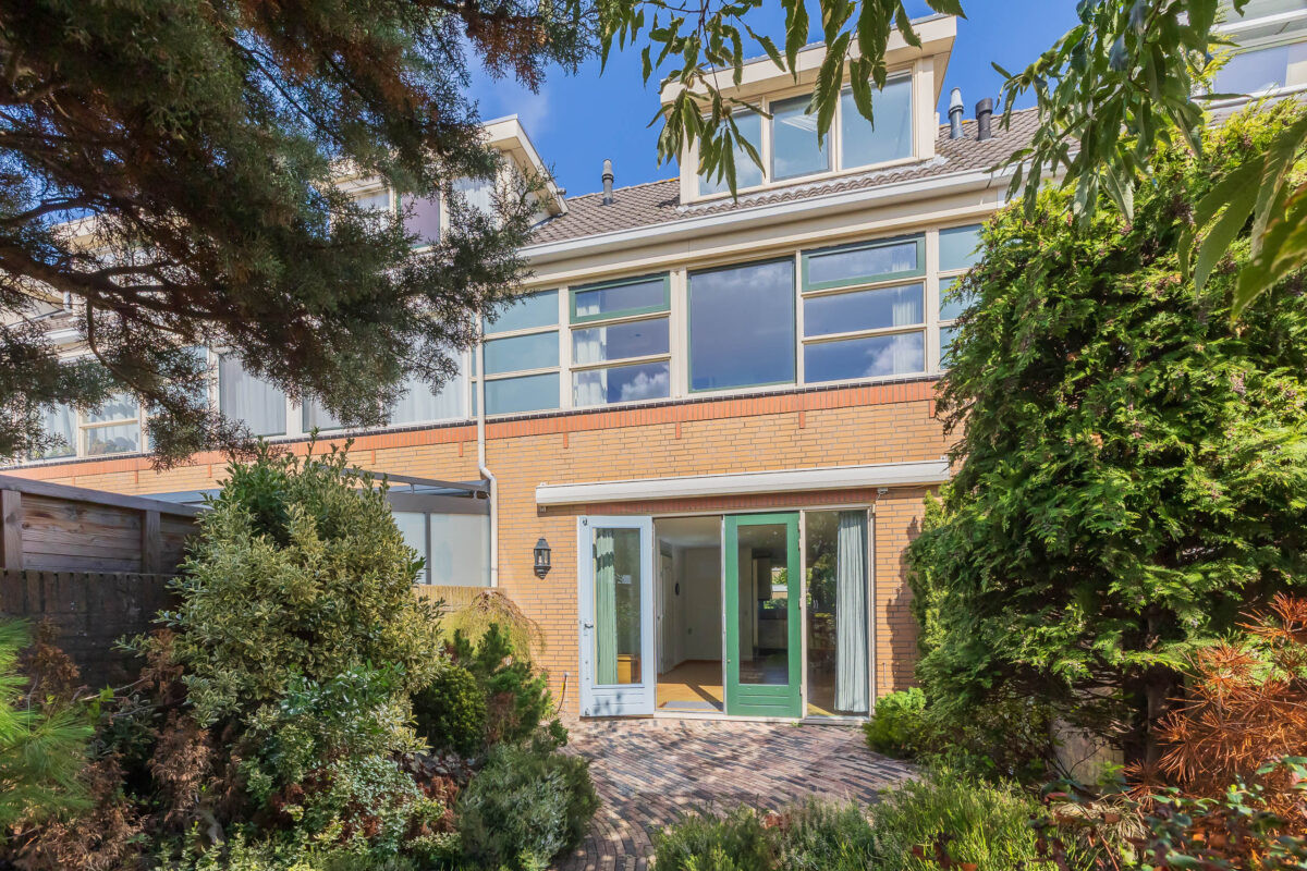 Tussenwoning te koop: Meerdorpstraat 31, Hillegom
