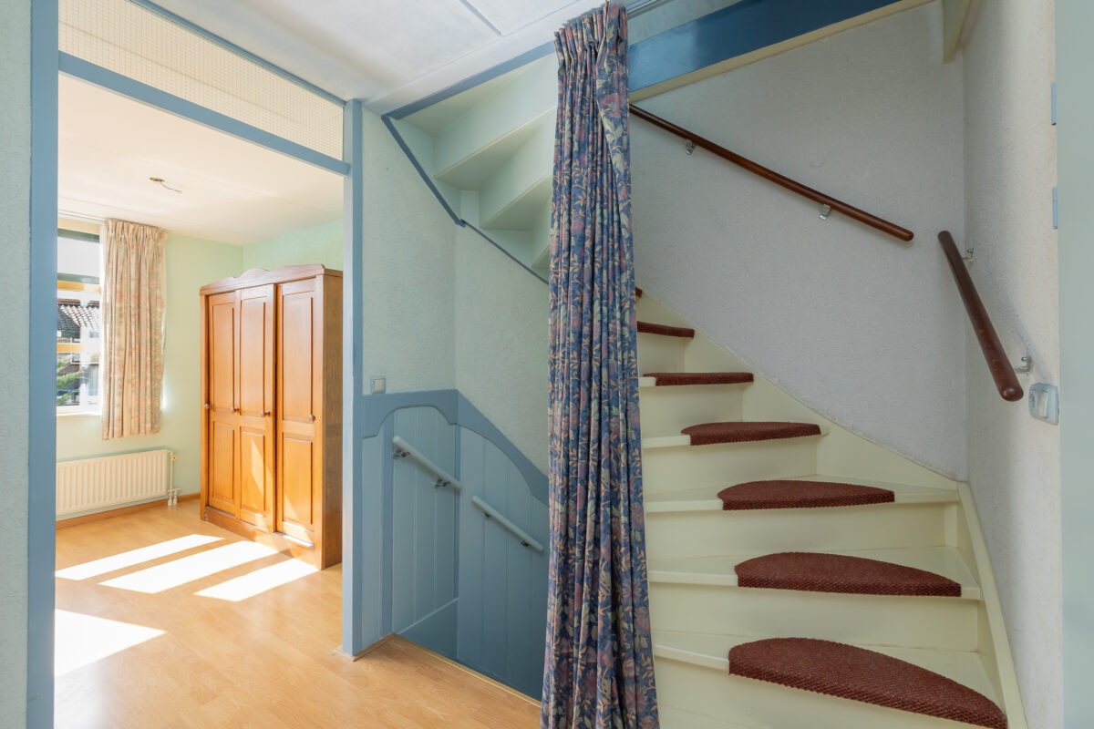 Tussenwoning te koop: Meerdorpstraat 31, Hillegom