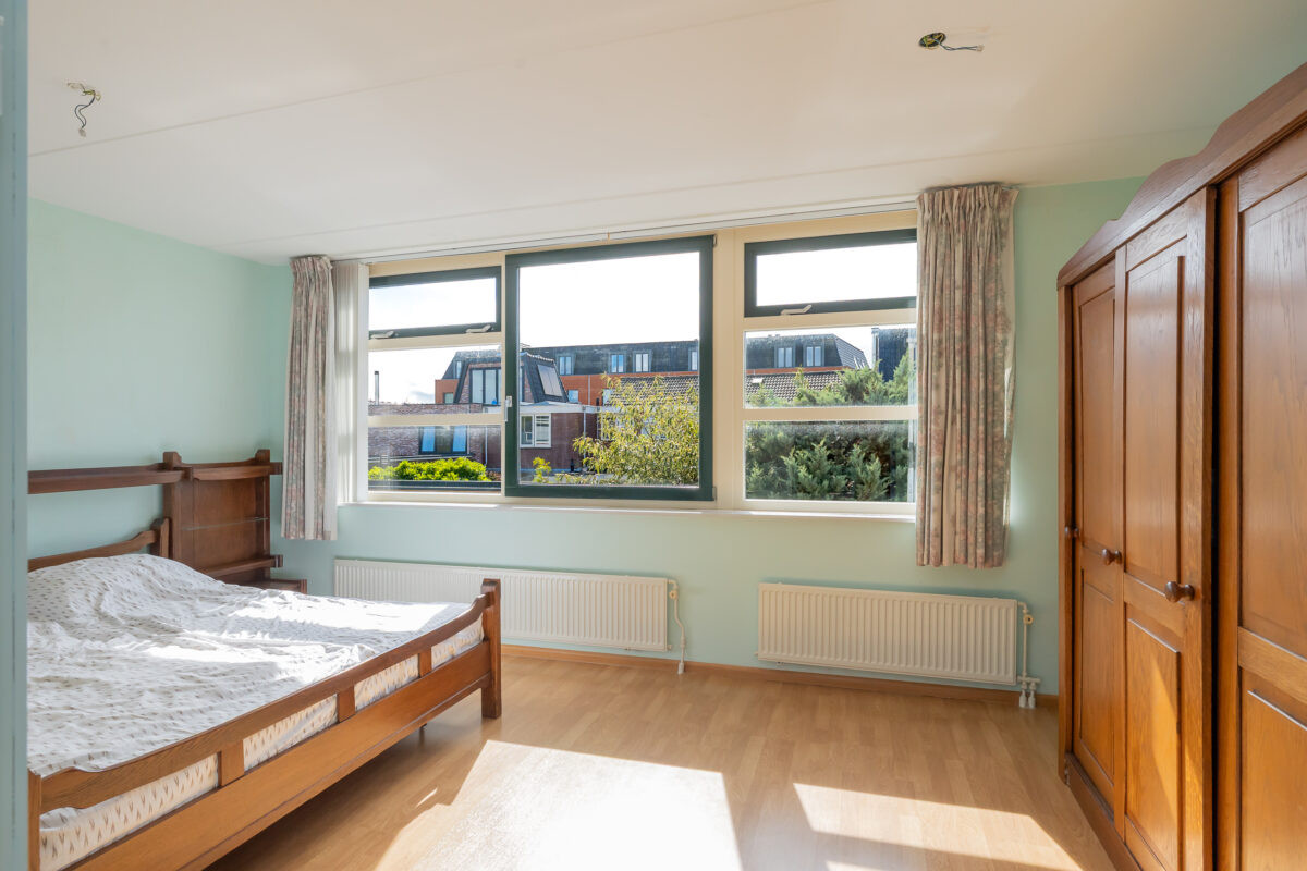 Tussenwoning te koop: Meerdorpstraat 31, Hillegom